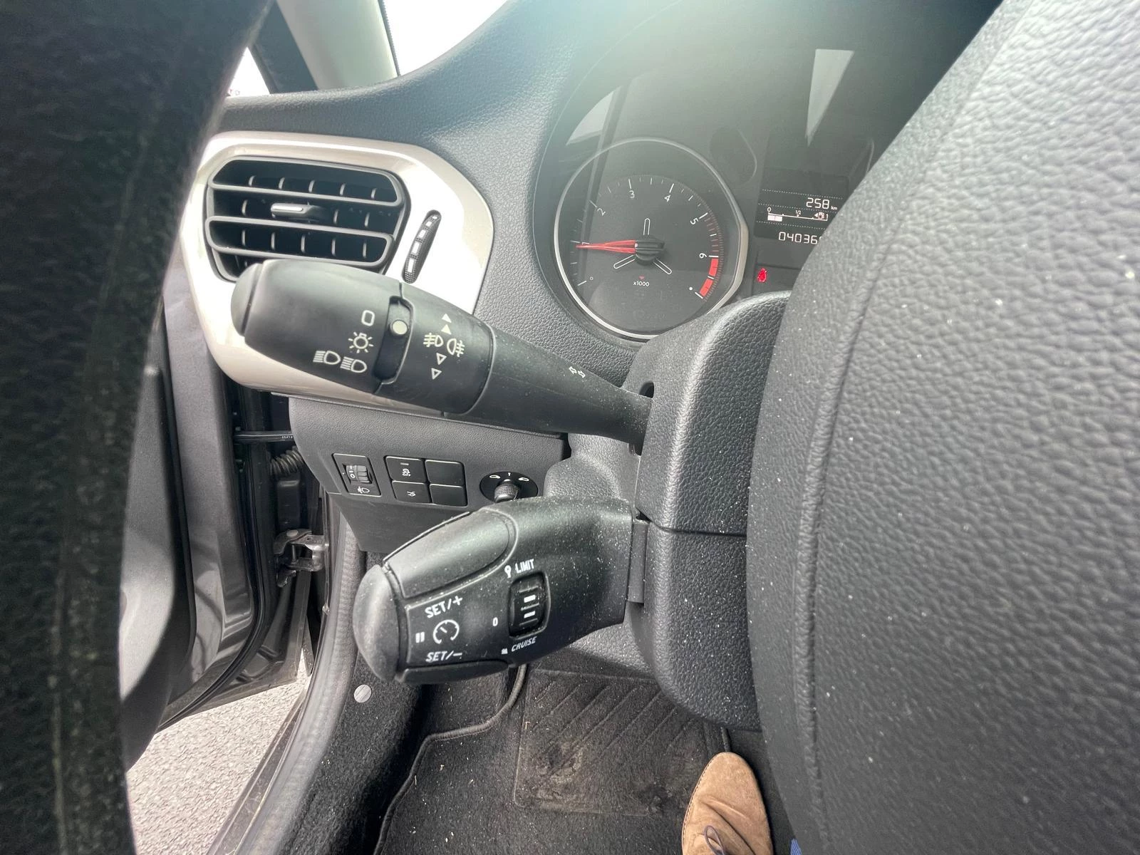 Citroën-C-Elysée-image-13