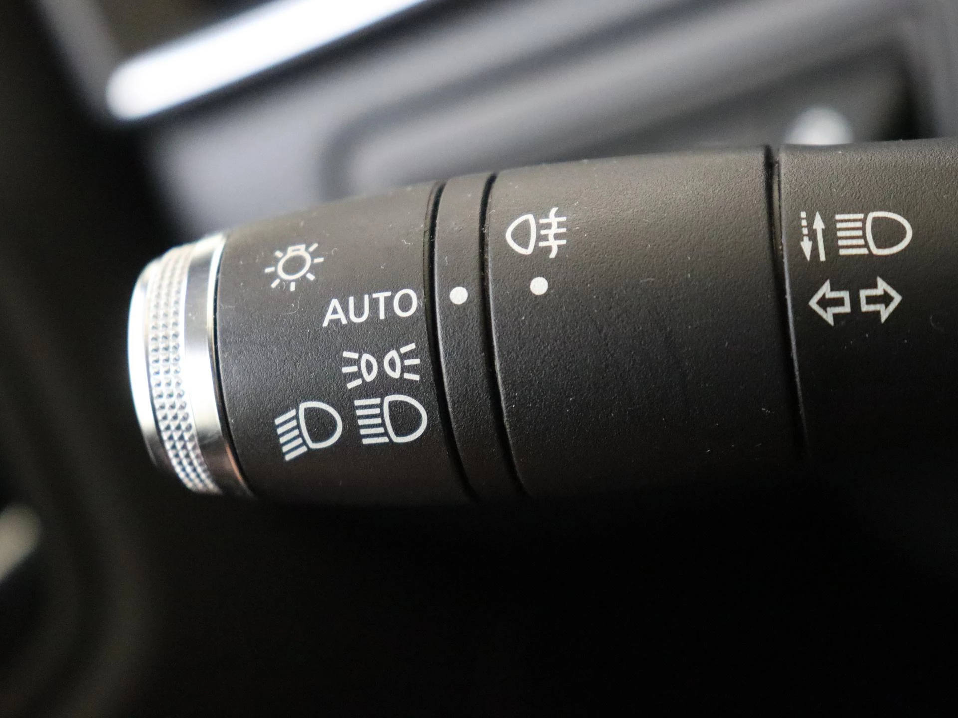 Renault-Clio-image-22