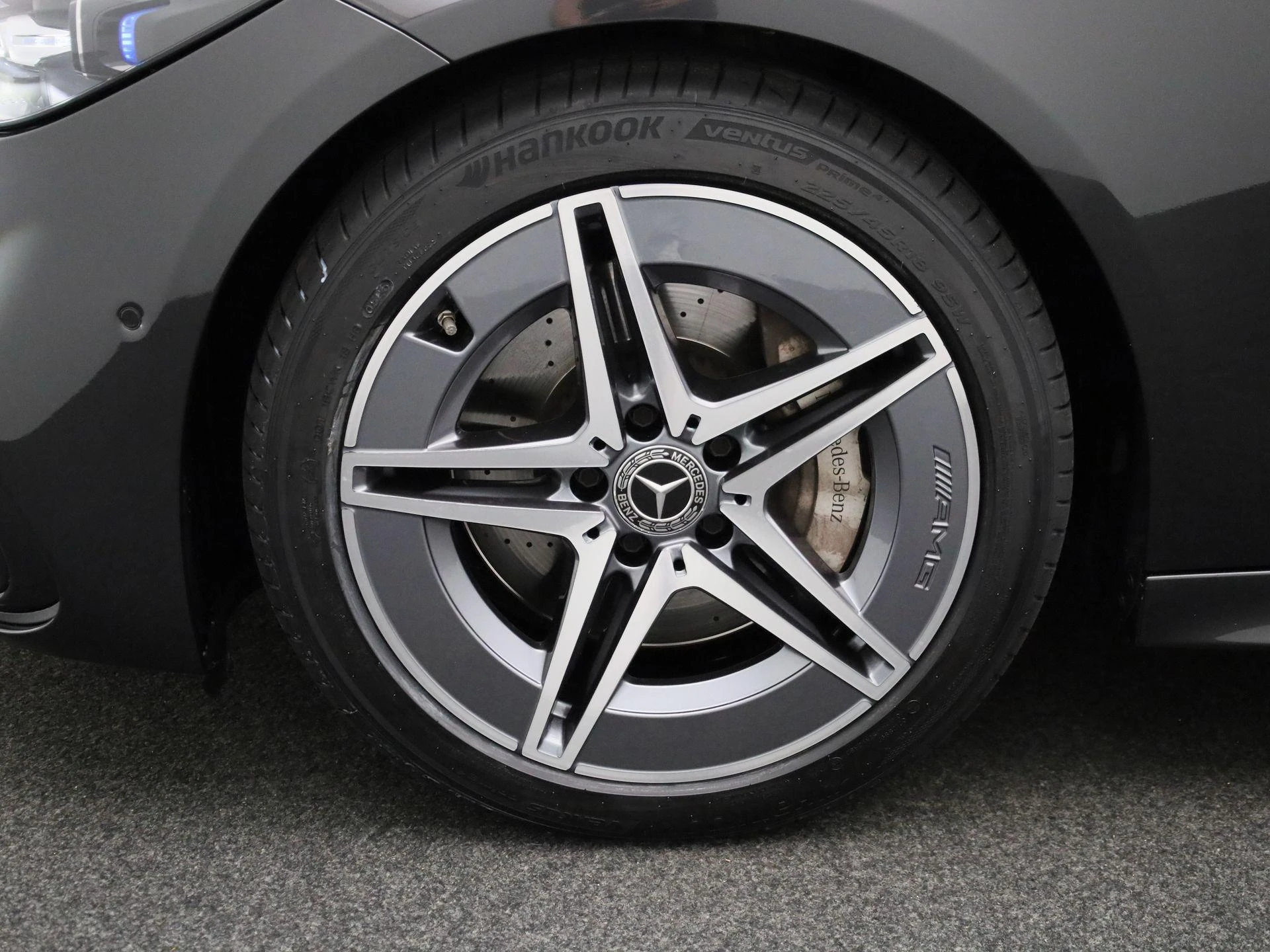 Mercedes-Benz-C-Klasse-image-15