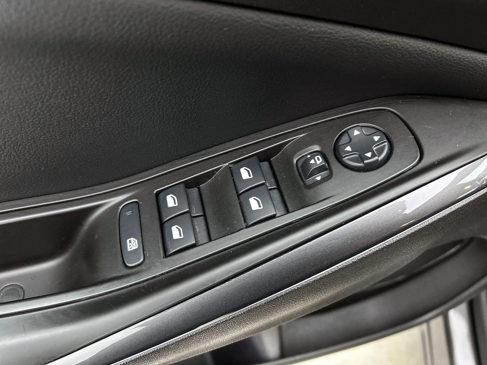 Opel-Grandland X-image-39