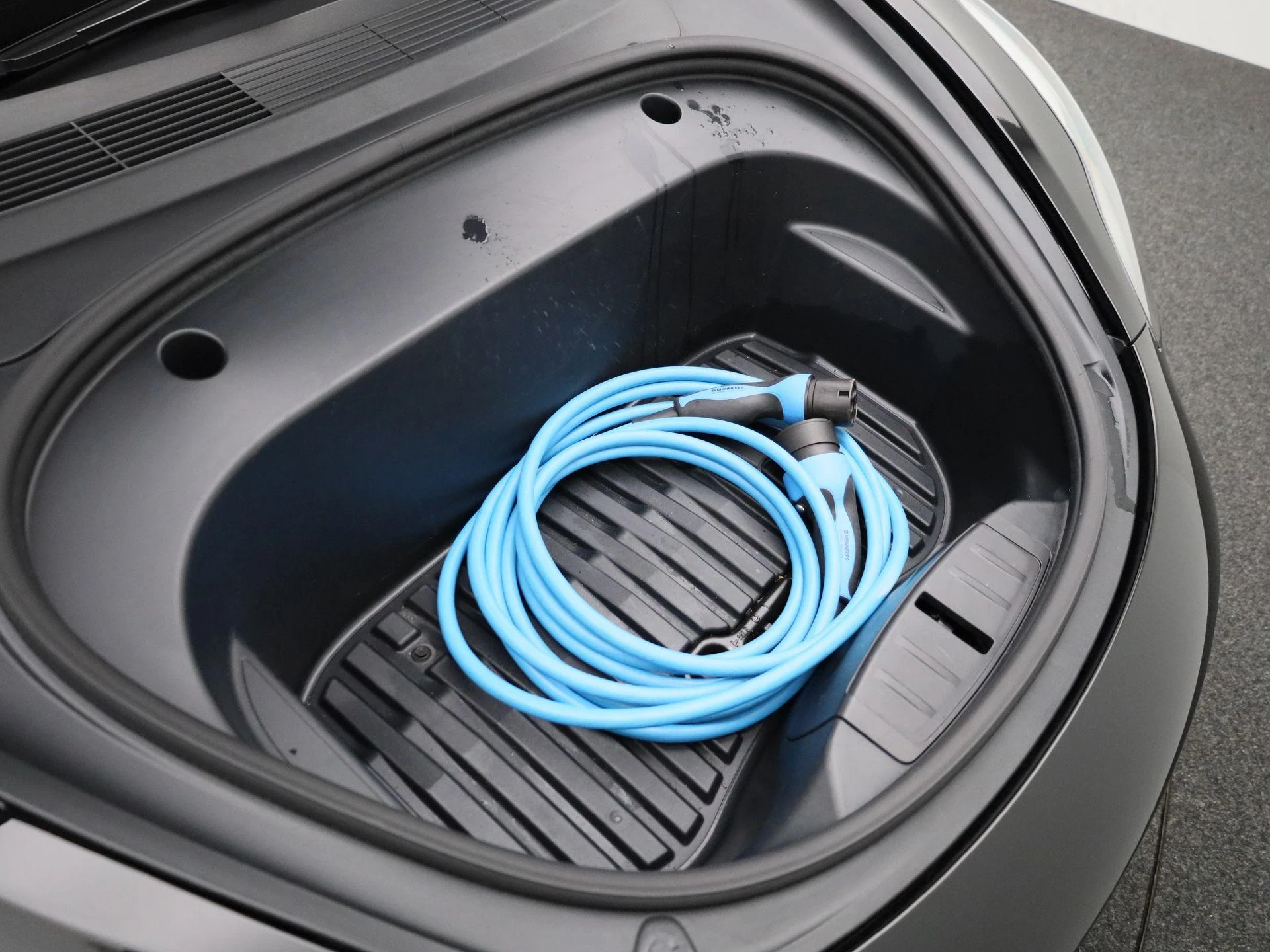 Tesla-Model 3-image-31