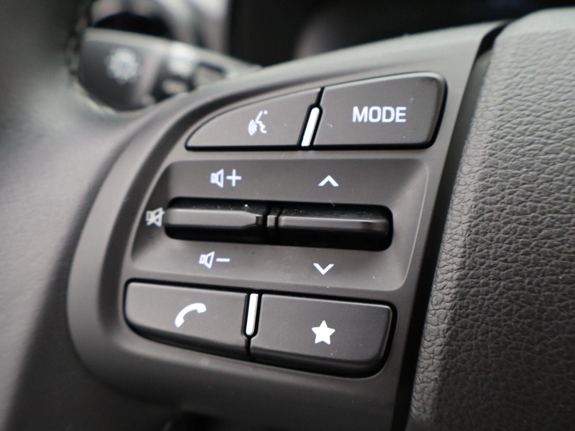 Hyundai-i10-image-19