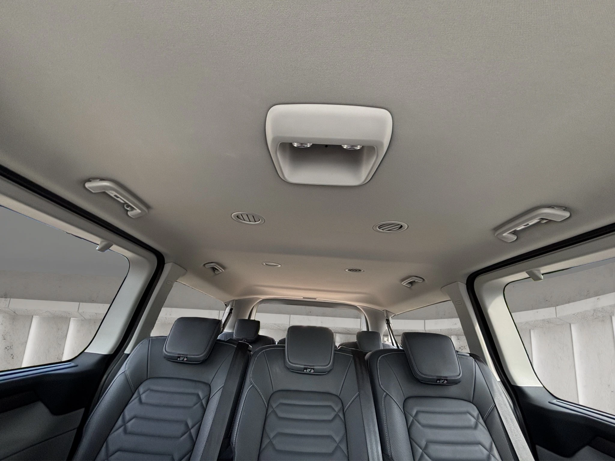 Ford-Tourneo Custom-image-15