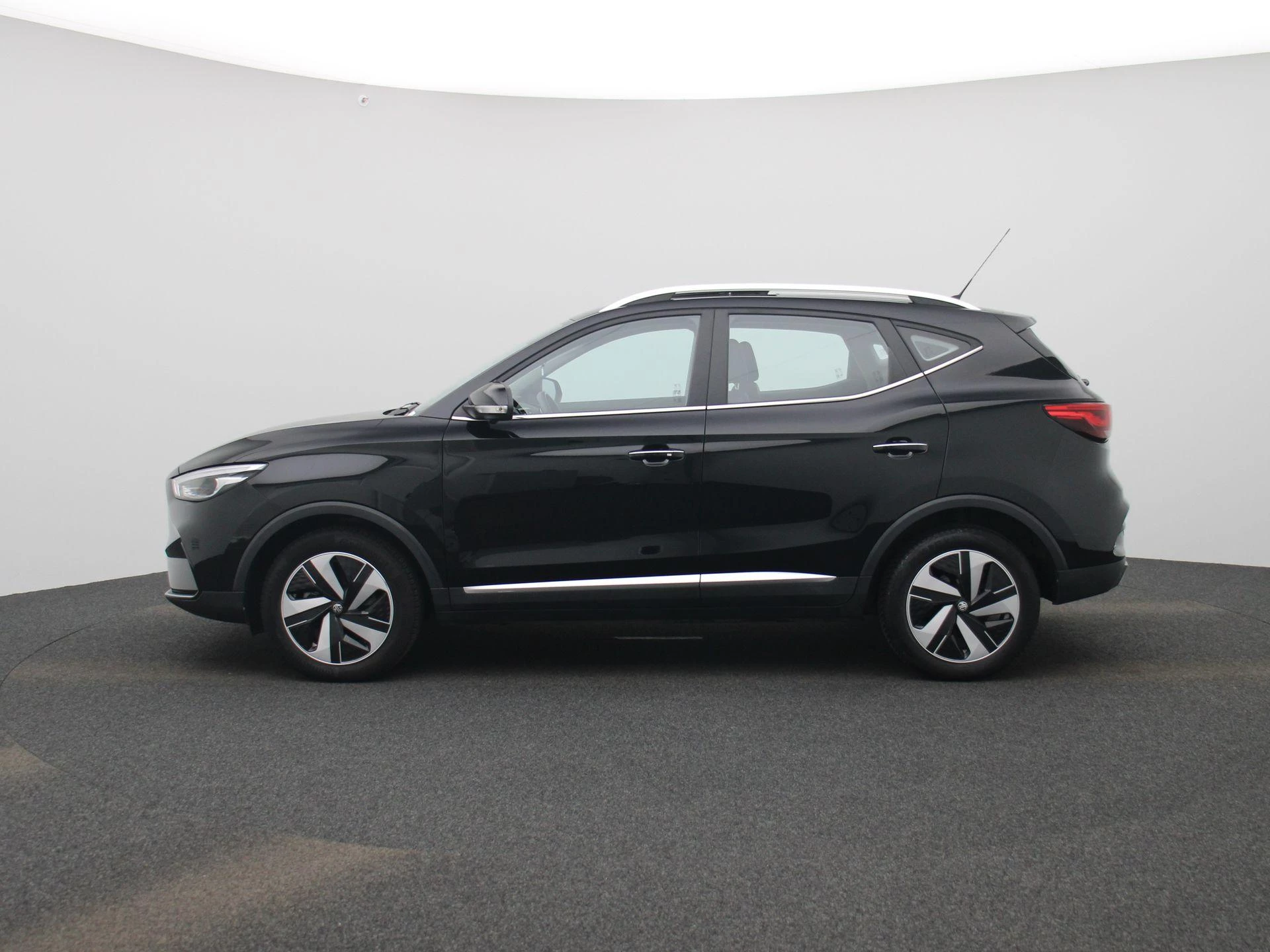MG ZS EV Long Range Luxury 70 kWh