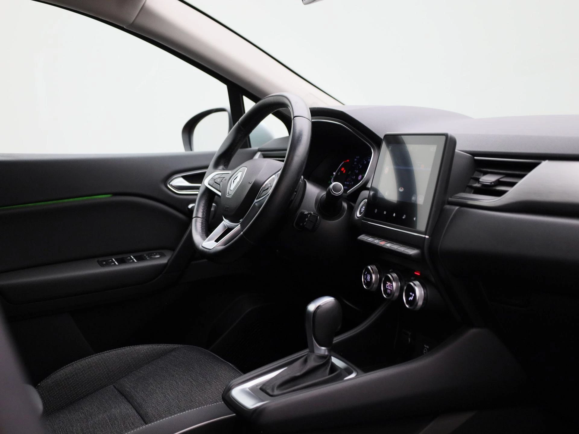 Renault-Captur-image-32