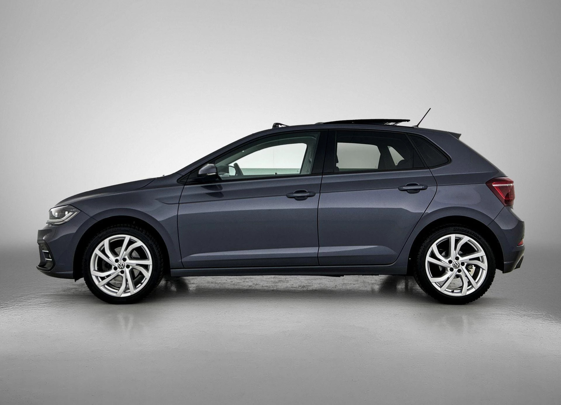 Volkswagen-Polo-image-1