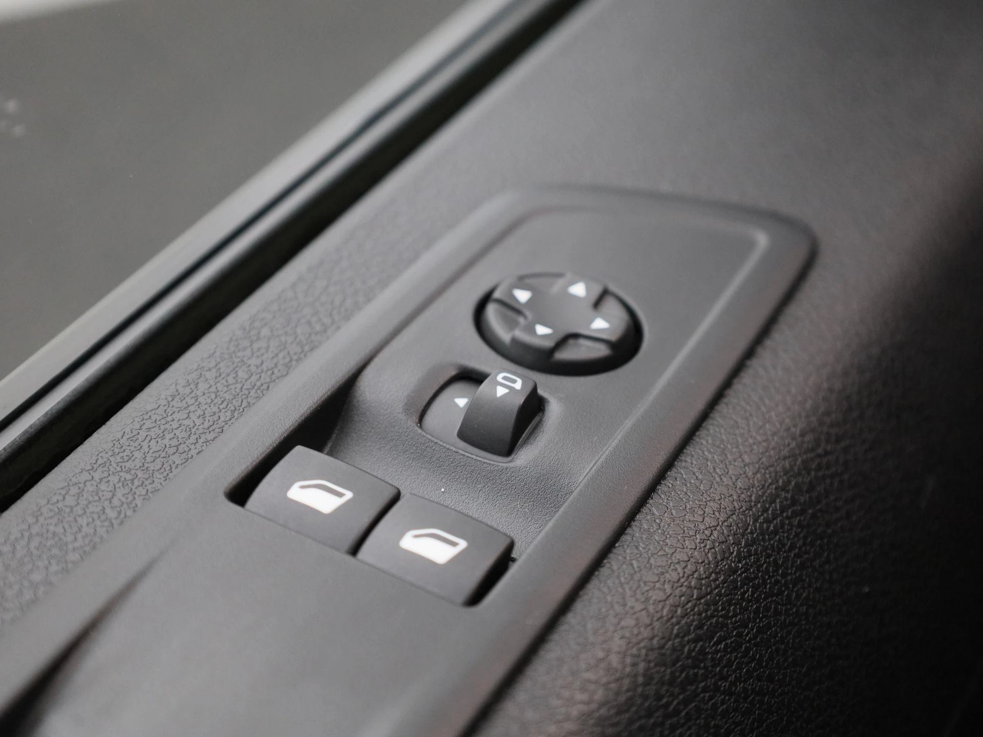 Opel-Vivaro-image-34