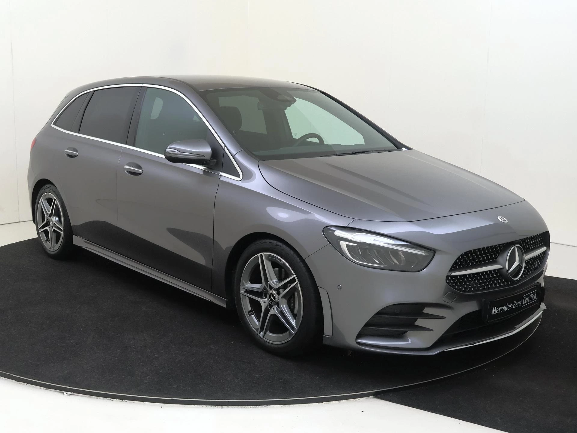 Mercedes-Benz-B-Klasse-image-1