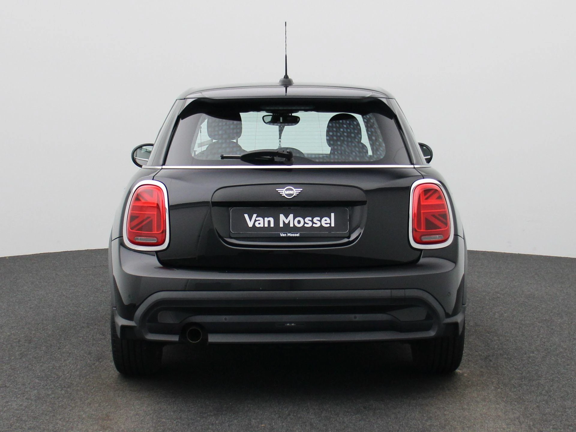 MINI-One-image-4