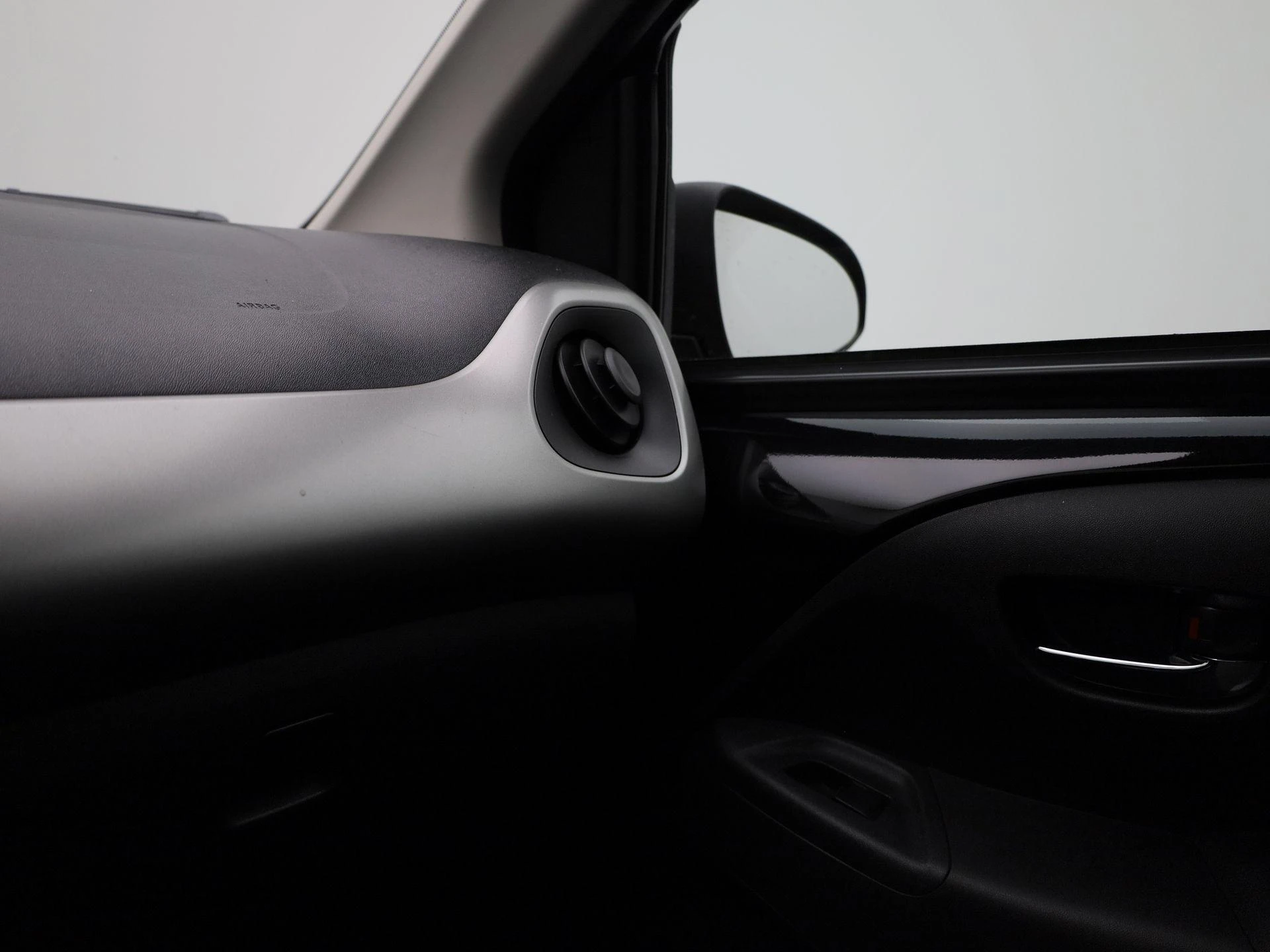 Toyota-Aygo-image-24