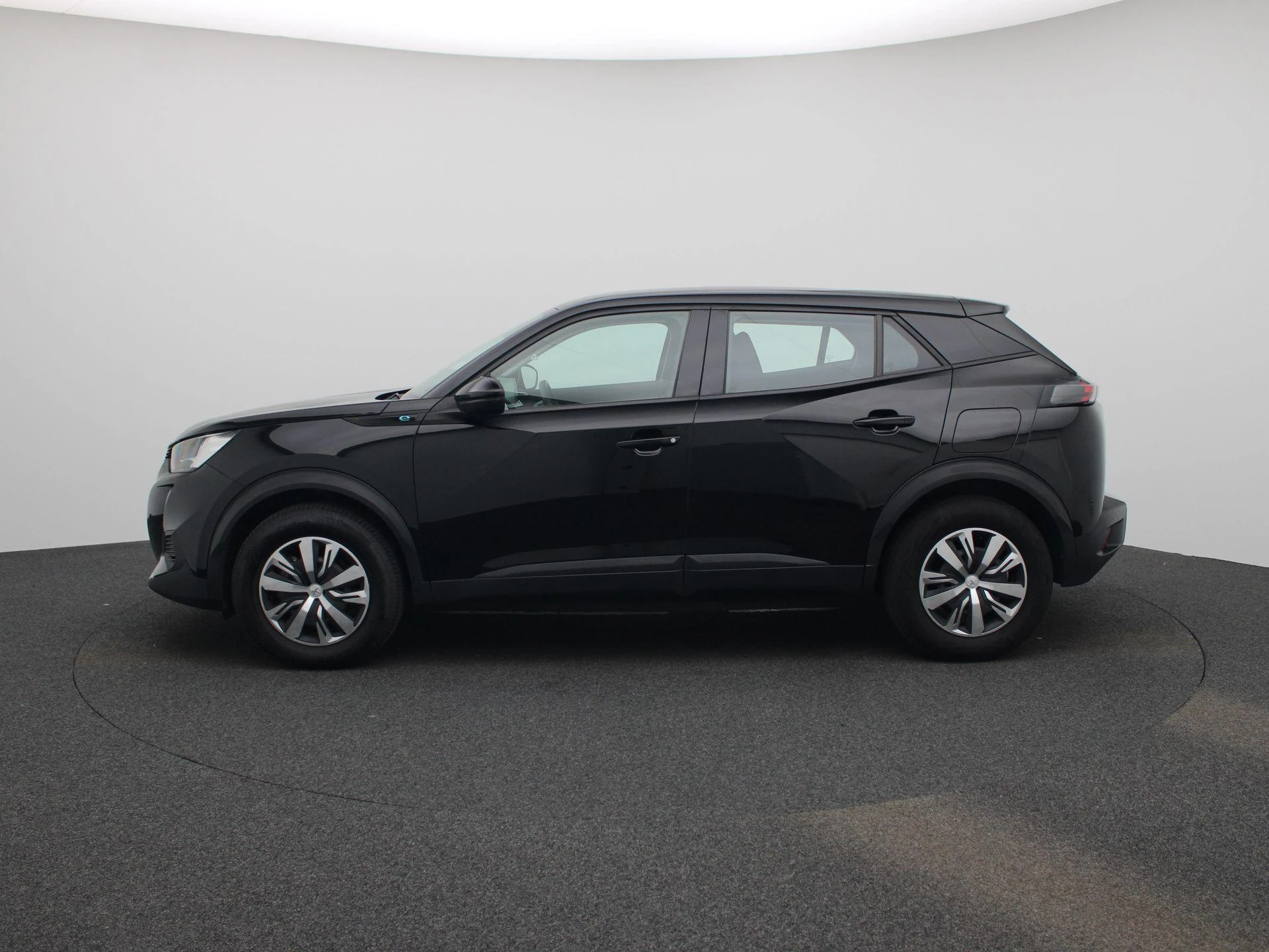 Peugeot e-2008 EV Active 50 kWh