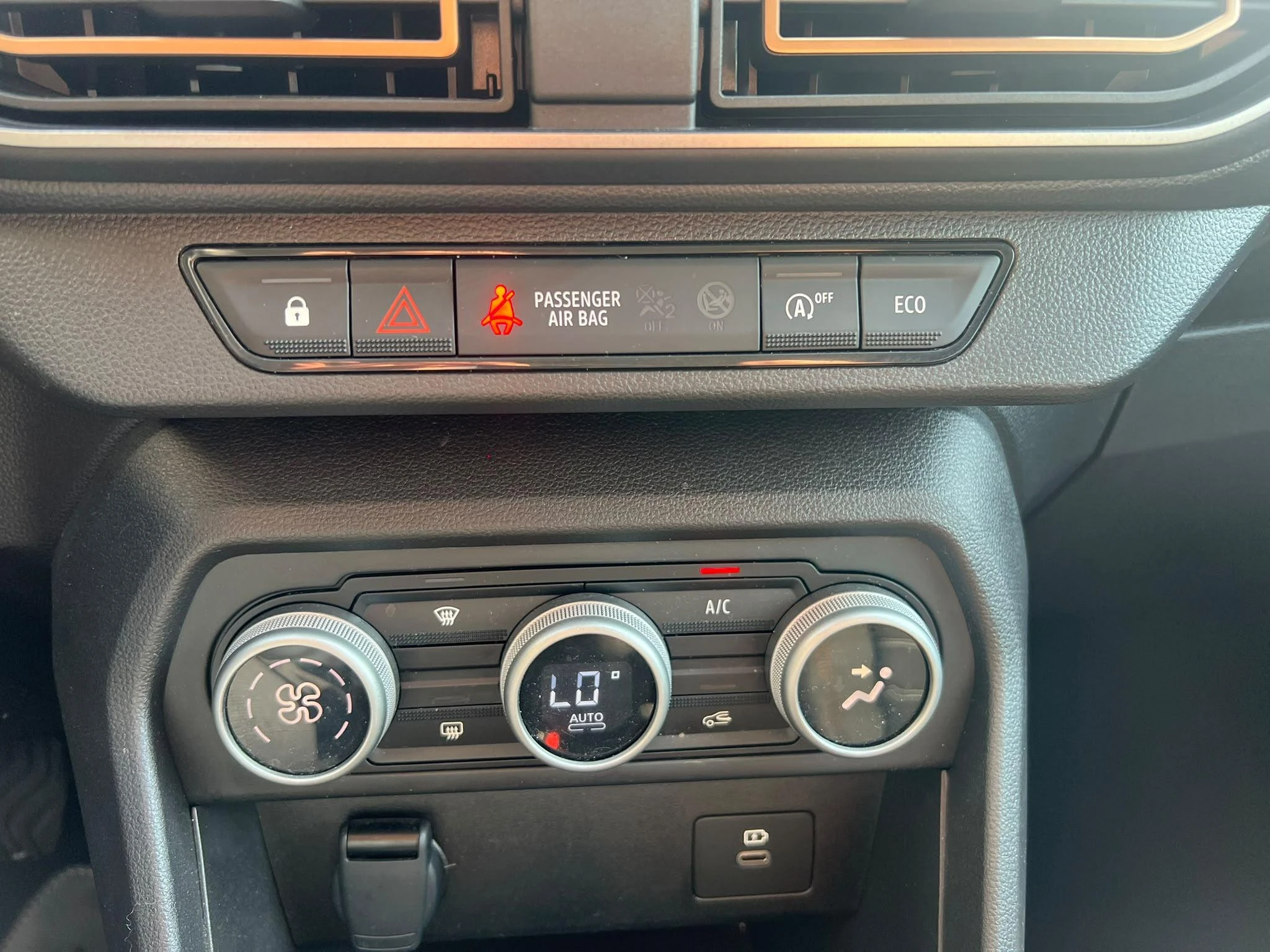 Dacia-Sandero Stepway-image-13