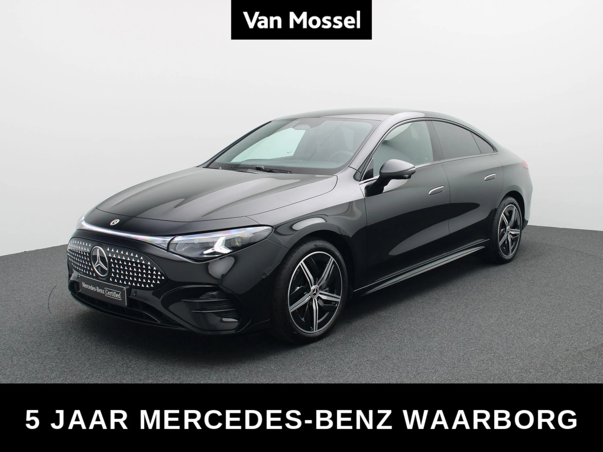 Mercedes-Benz-CLA-image-0