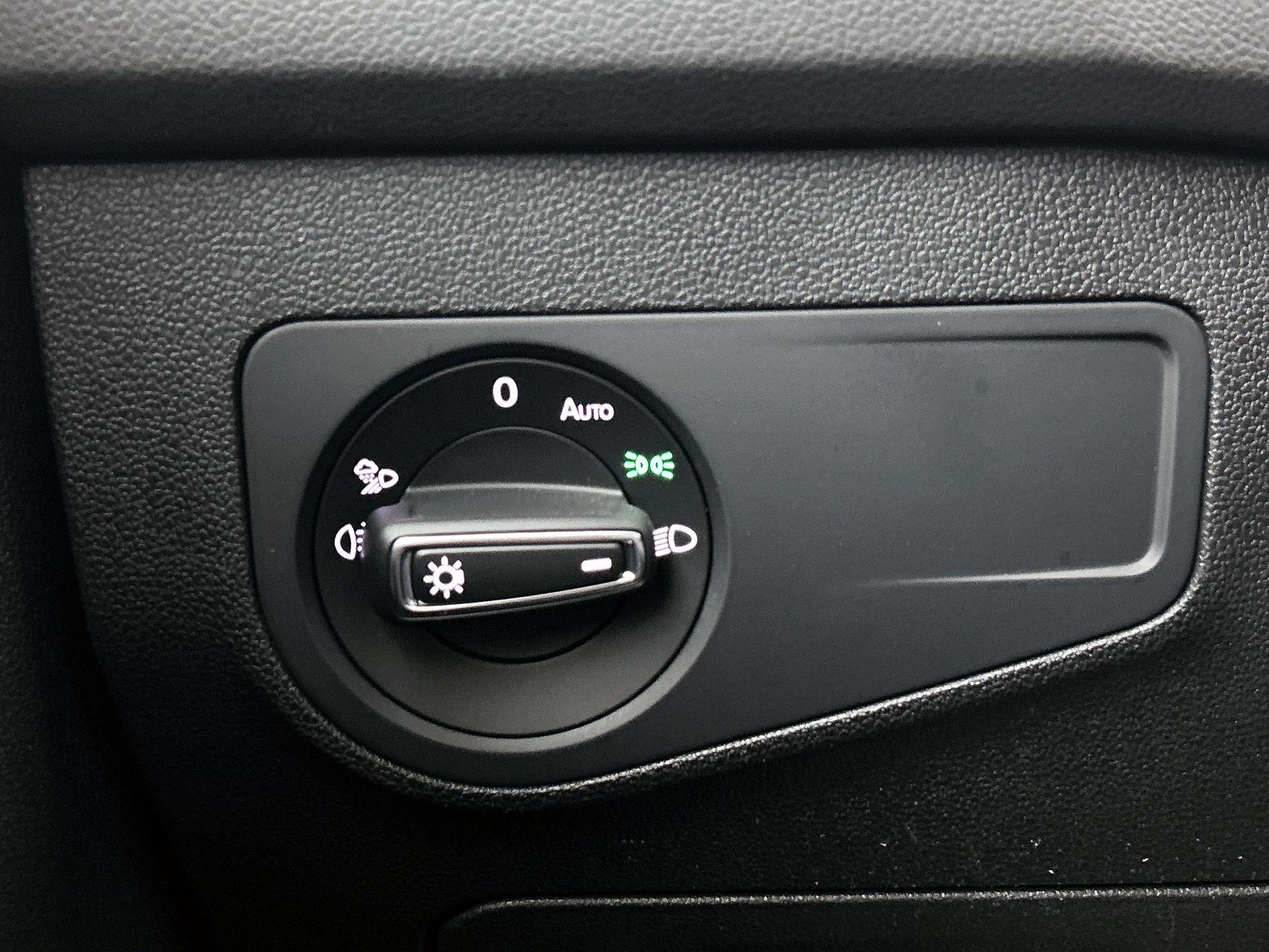 Volkswagen-Tiguan-image-22