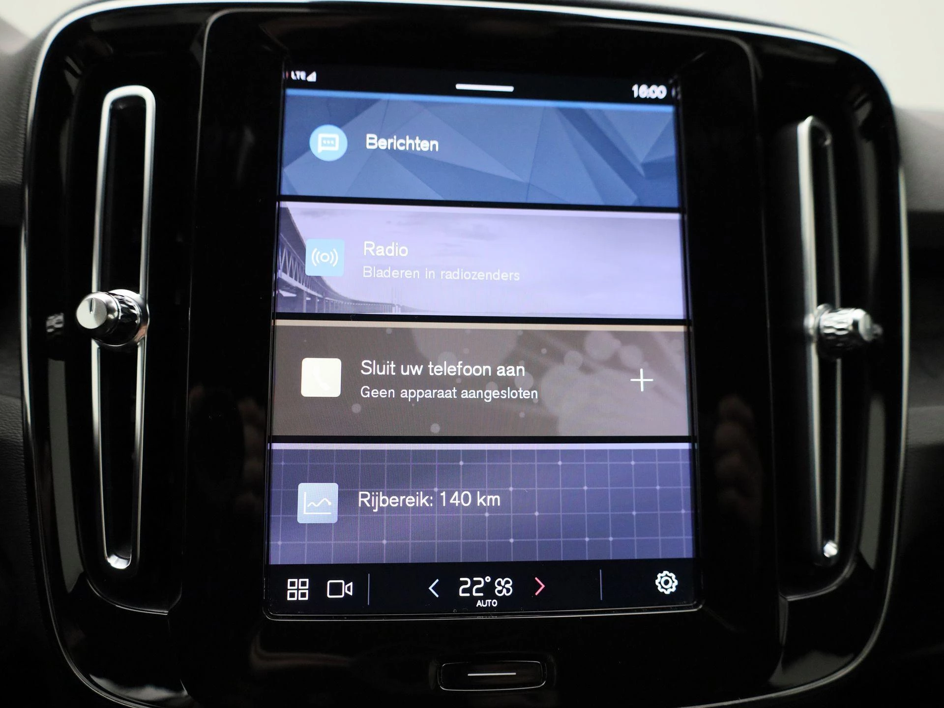 Volvo XC40 Recharge Core