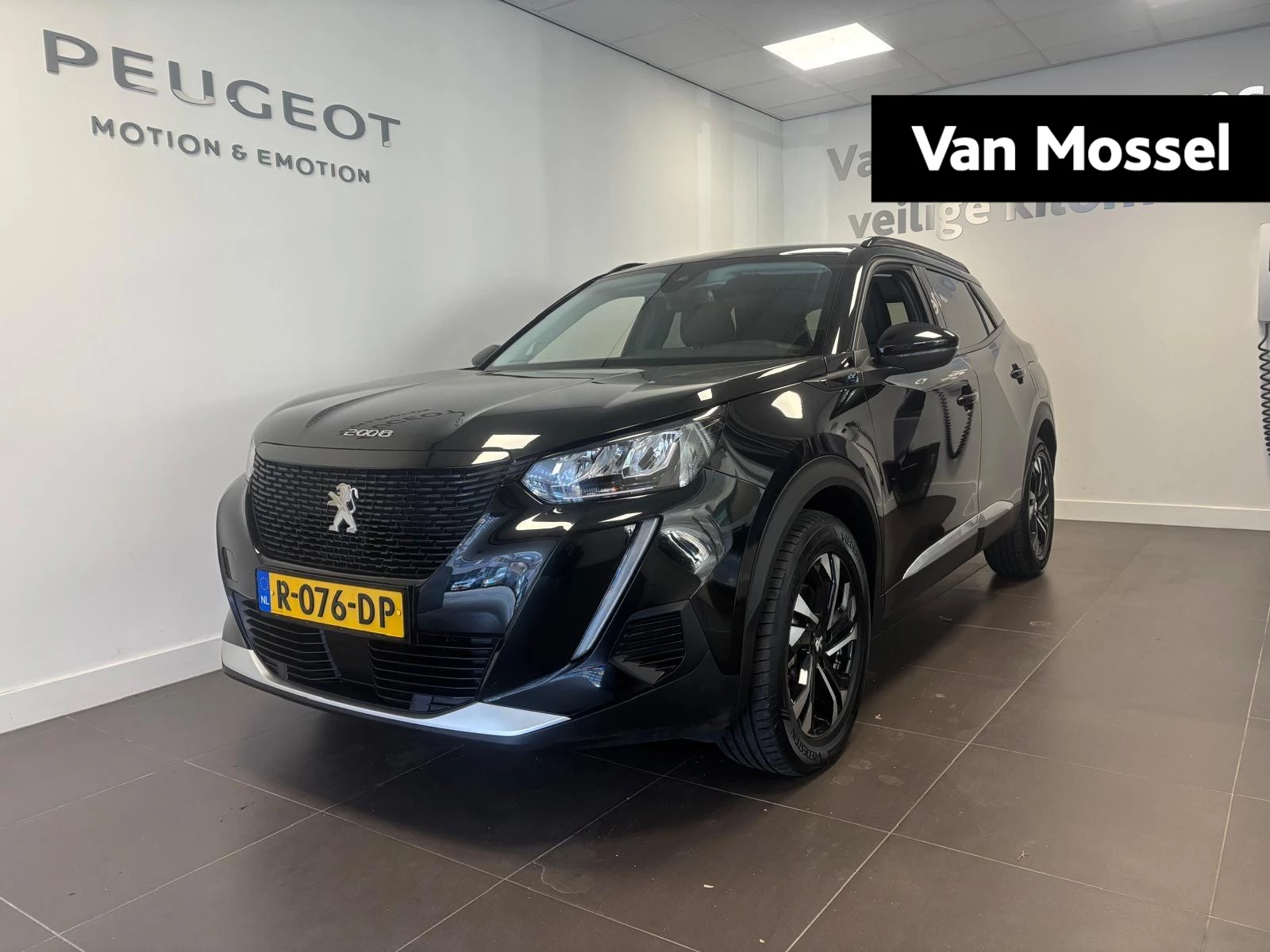 Peugeot-e-2008-image-0