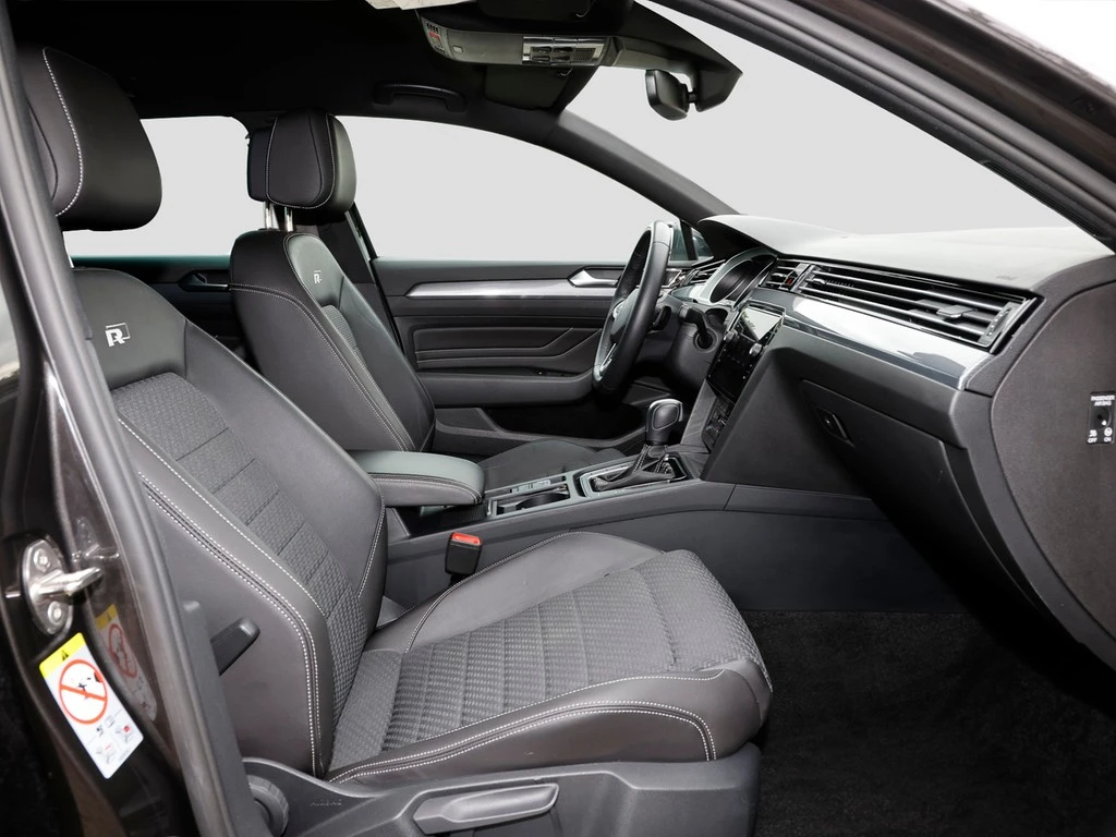 Volkswagen-Passat-image-6
