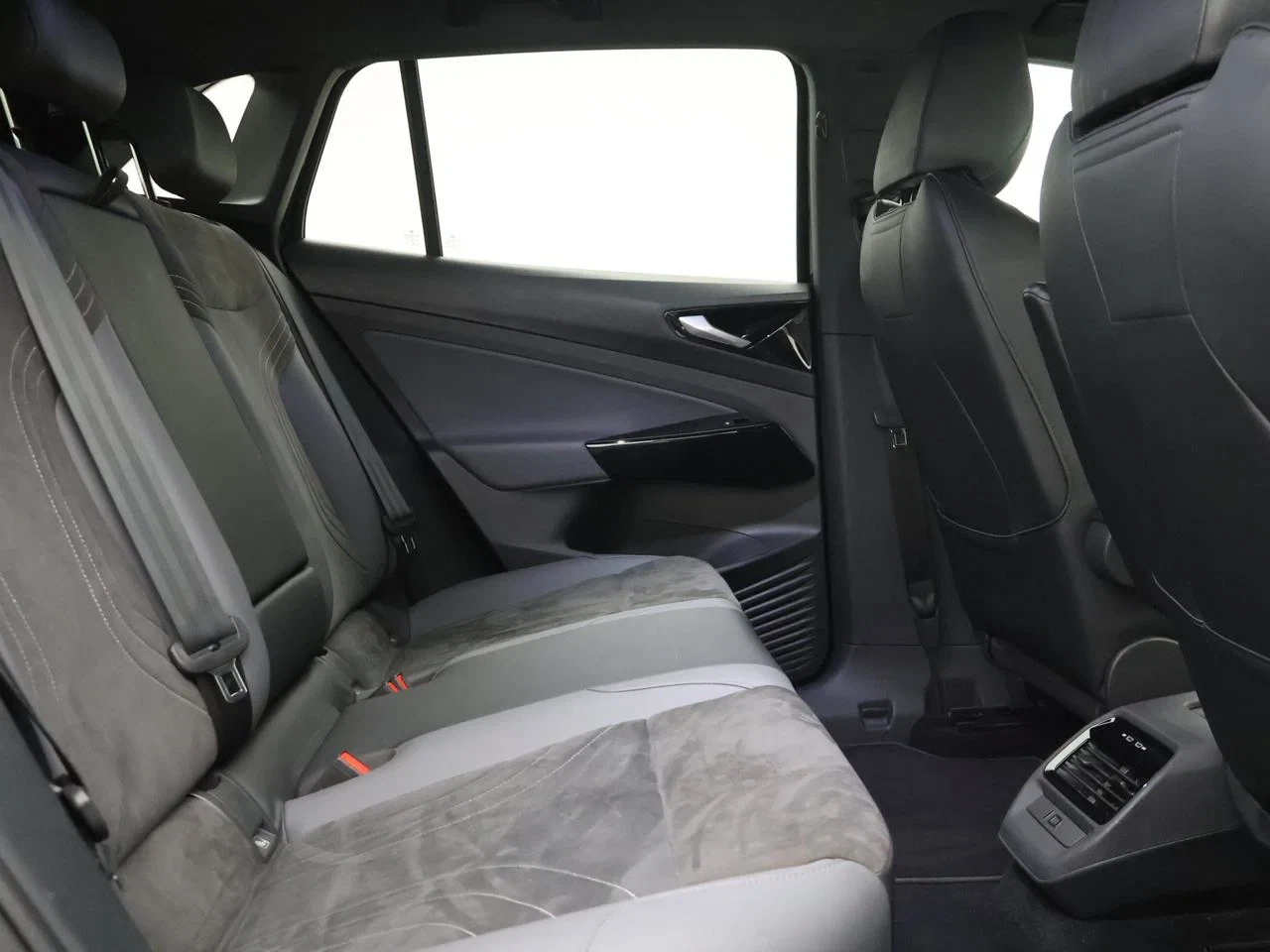 Volkswagen-ID.4-image-3