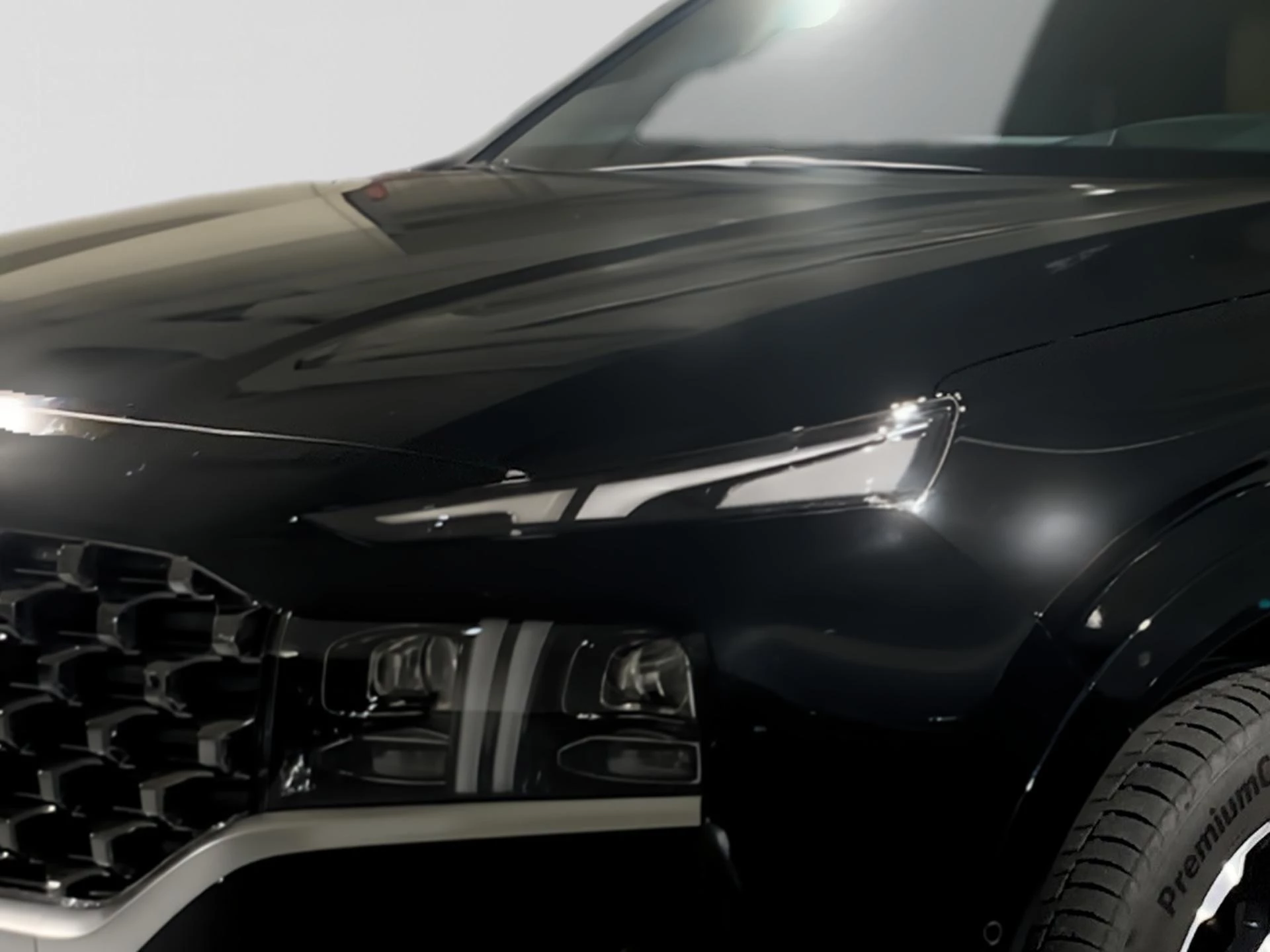 Hyundai-Santa Fe-image-3