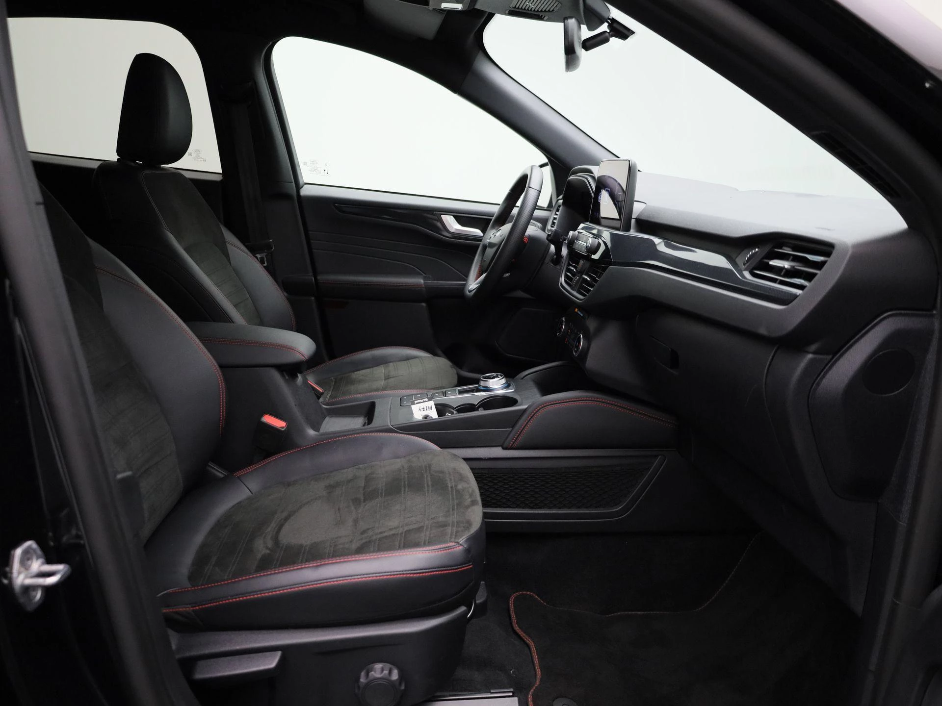 Ford-Kuga-image-35