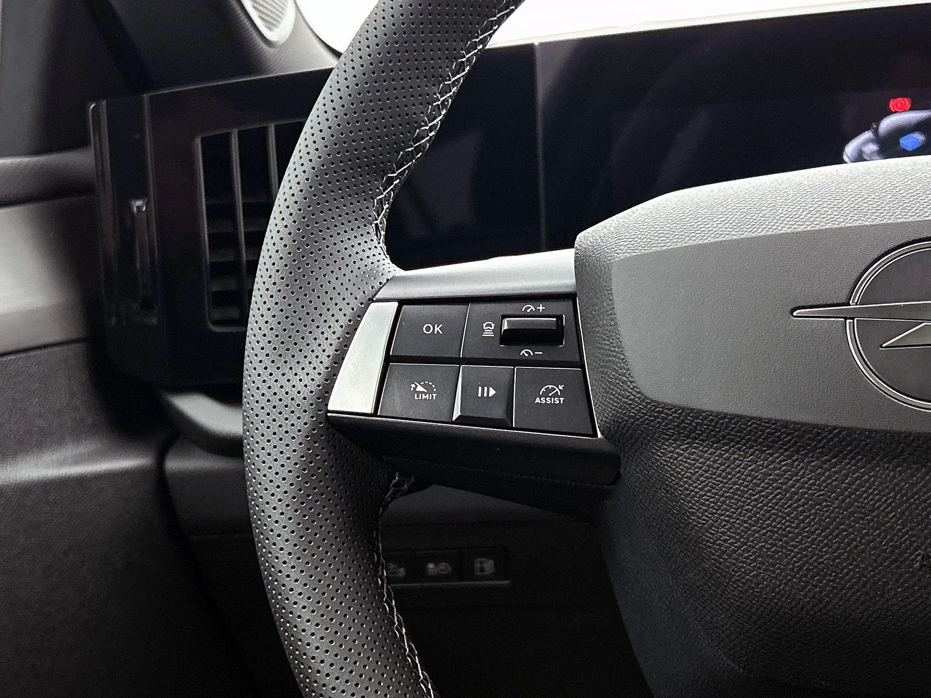 Opel-Astra-image-5