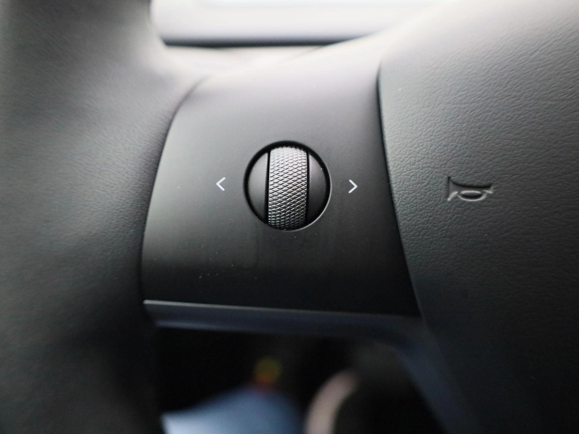Tesla-Model Y-image-23