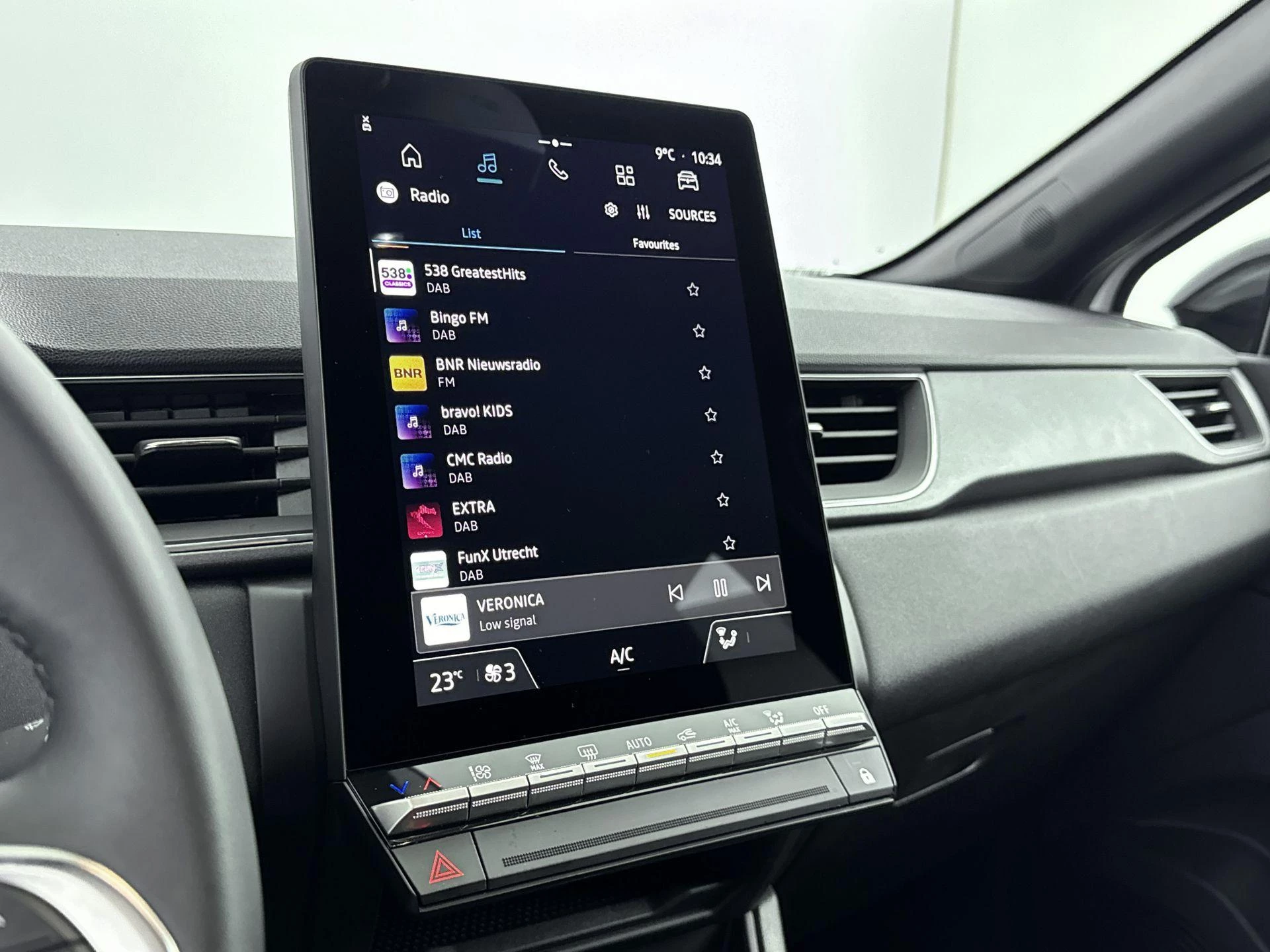 Renault-Captur-image-5