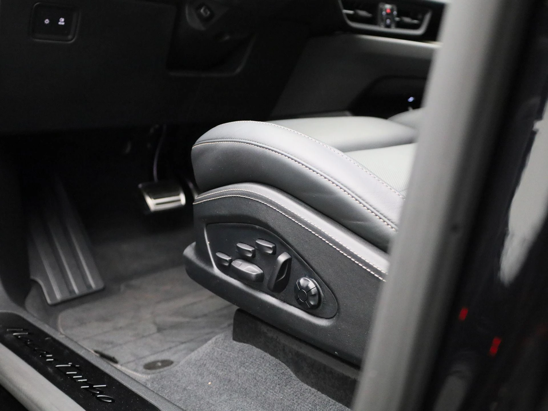 Porsche-Macan-image-41
