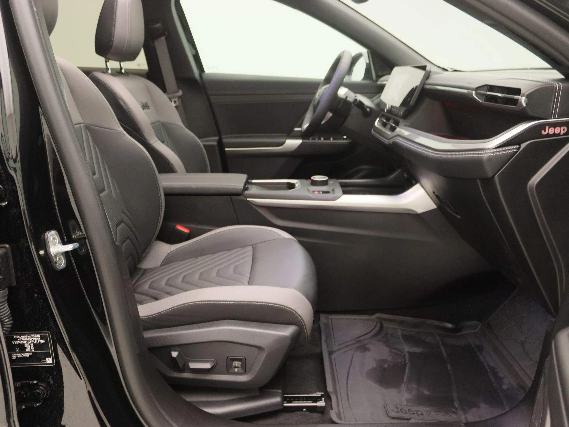 Jeep-Compass-image-24