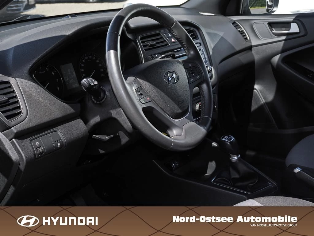 Hyundai i20 1.2 PASSION KLIMA SITZHEIZUNG ISOFIX