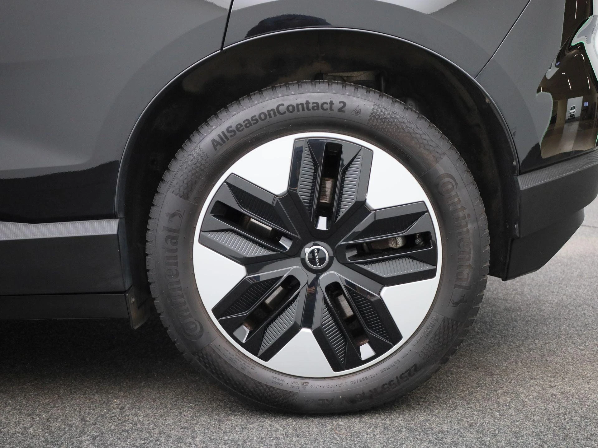 Volvo-EX30-image-11