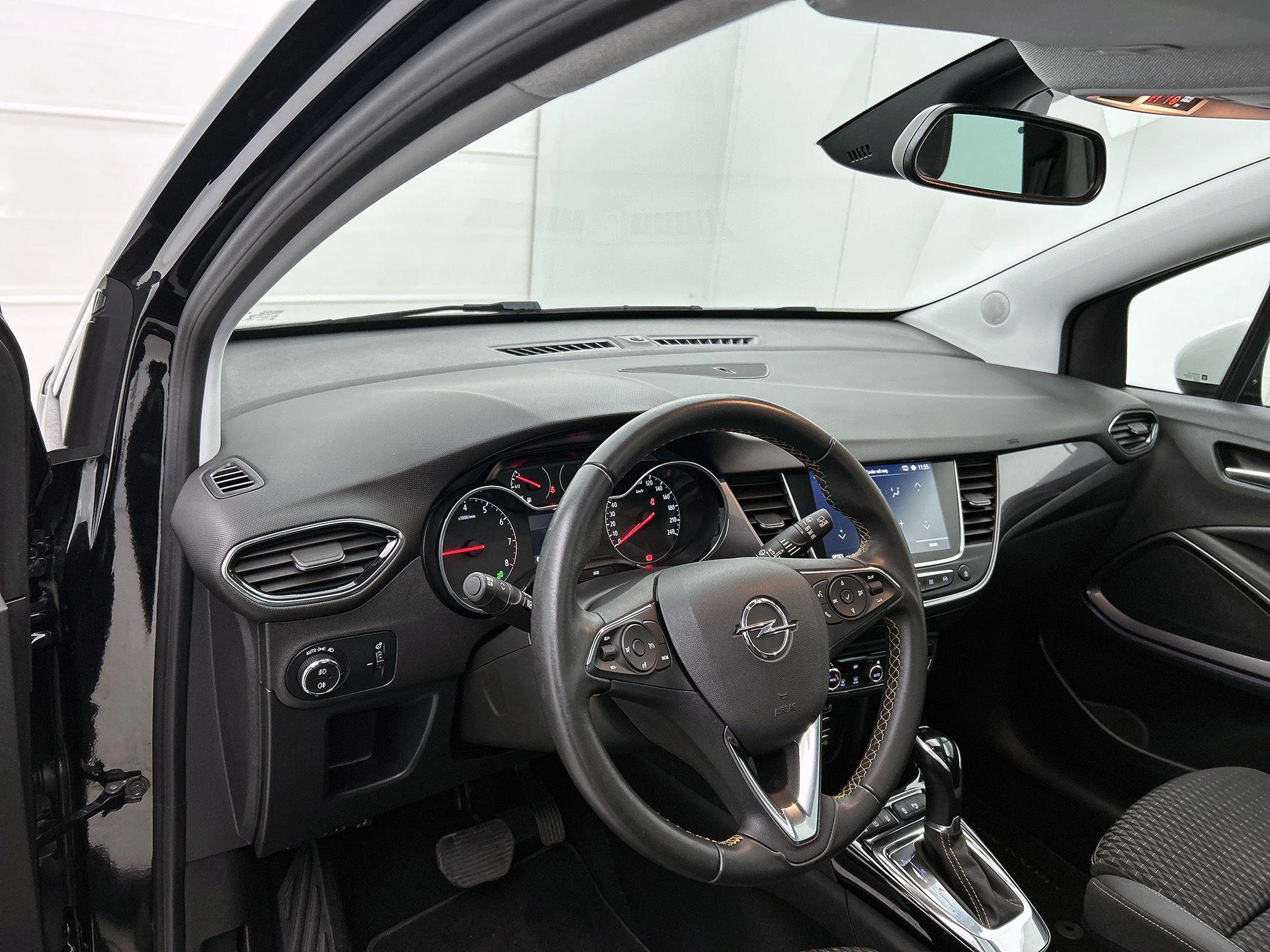 Opel-Crossland X-image-16