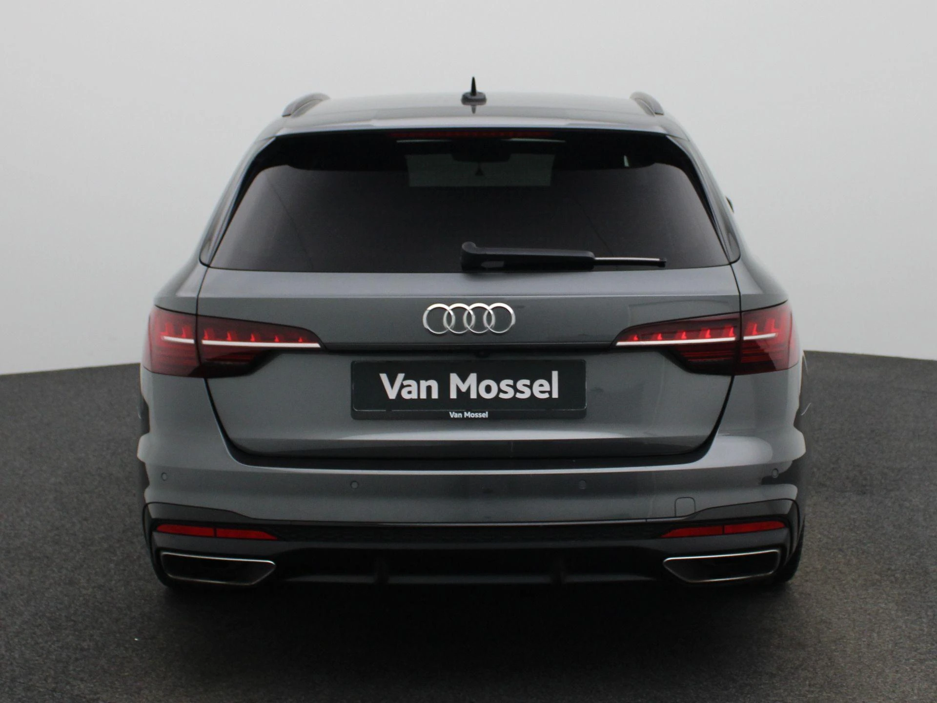 Audi-A4-image-4