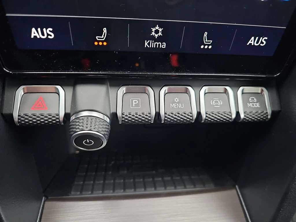 Volkswagen Amarok 3.0l TDI DoKa 4MOTION *AHK