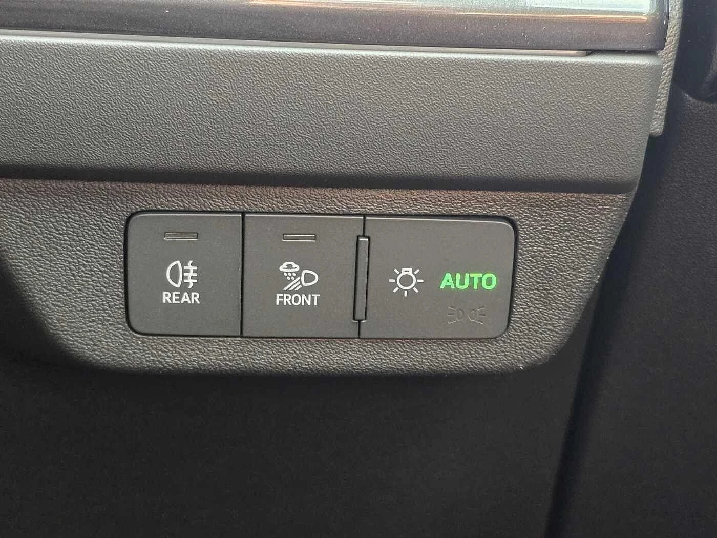 Audi-Q4 e-tron-image-31