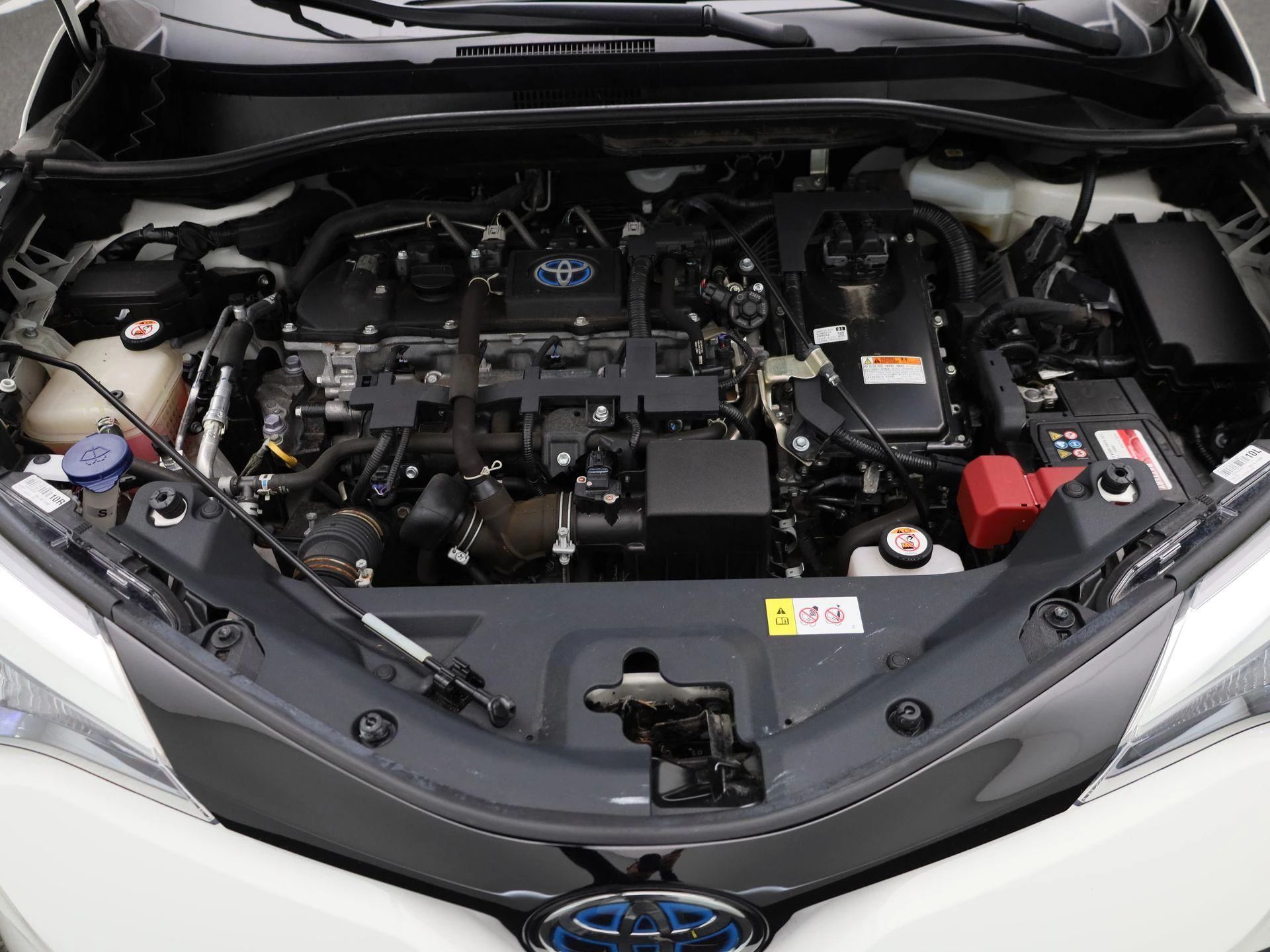 Toyota-C-HR-image-26