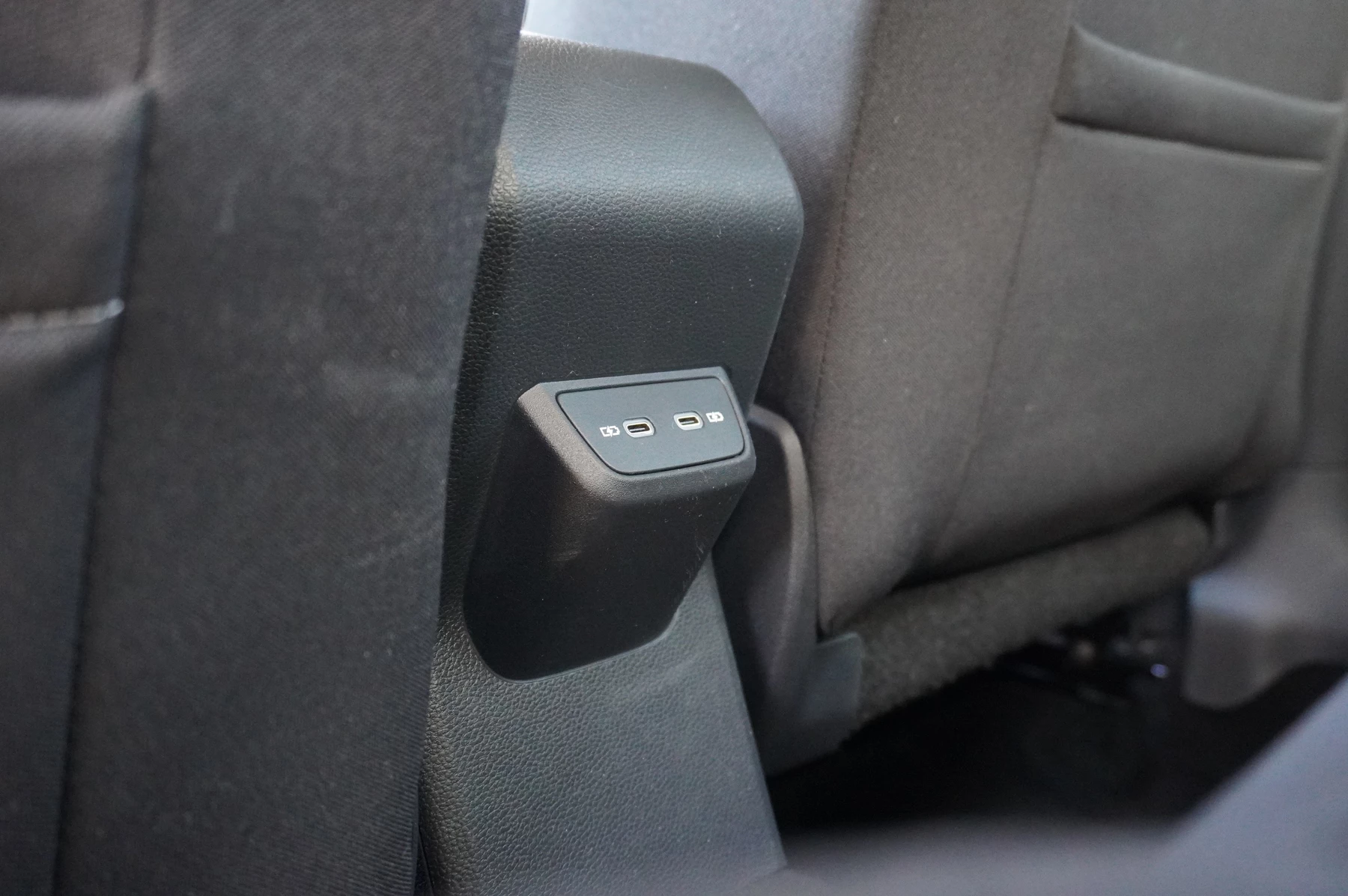 Volkswagen-Polo-image-11