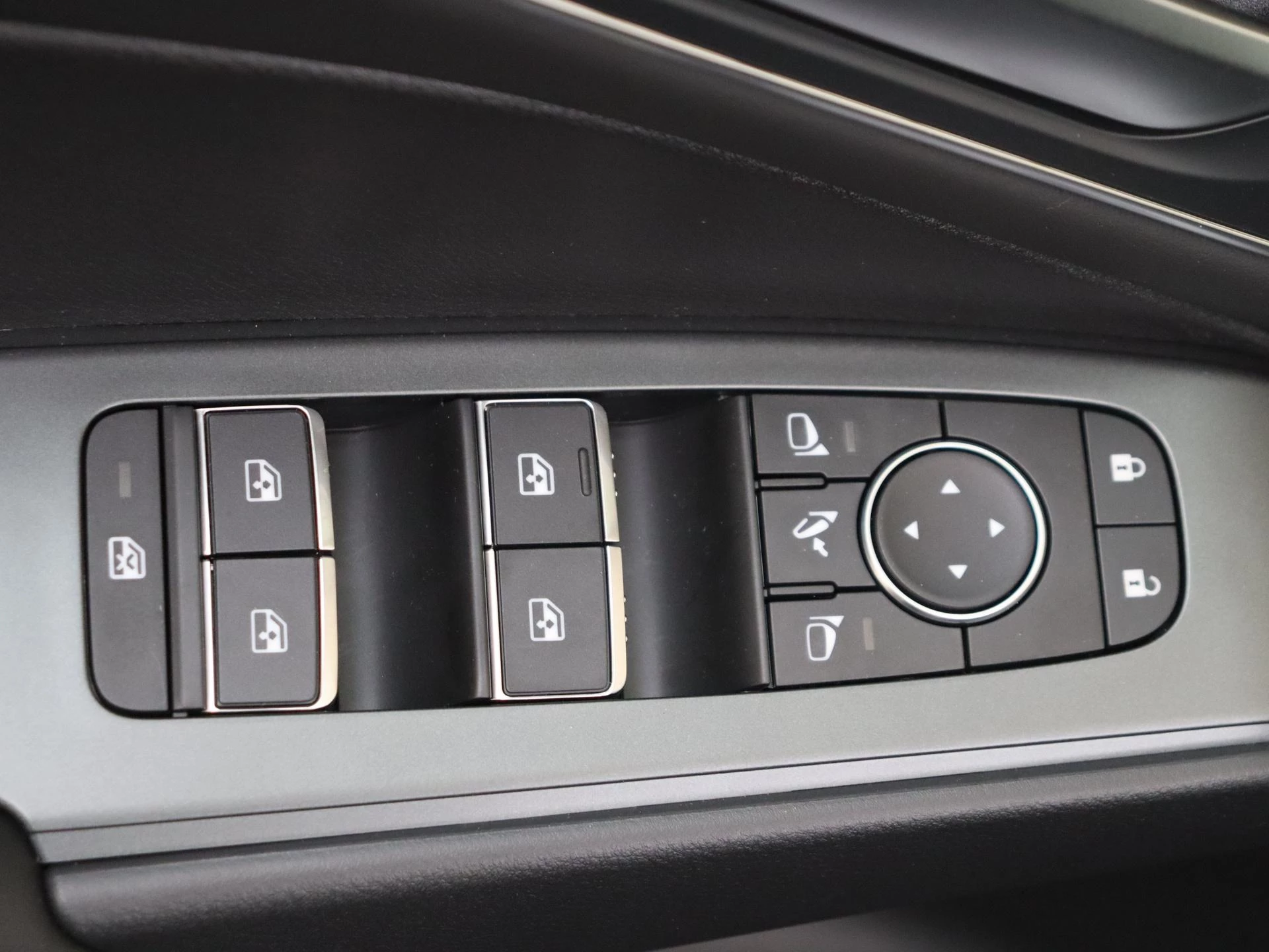 Nissan-QASHQAI-image-22