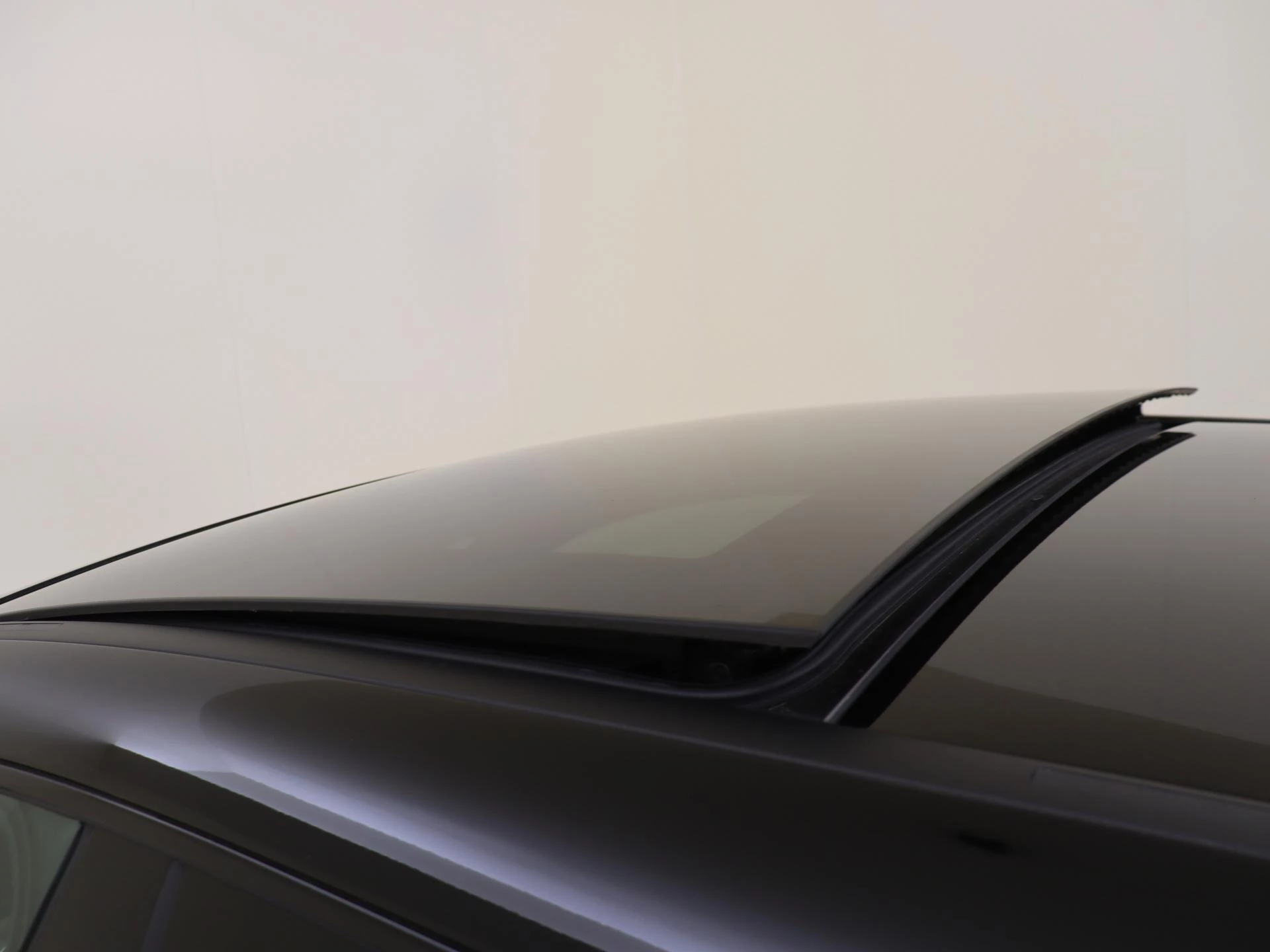 Mercedes-Benz-CLA-image-29
