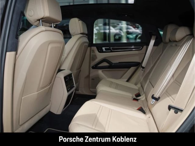Porsche-Cayenne-image-20