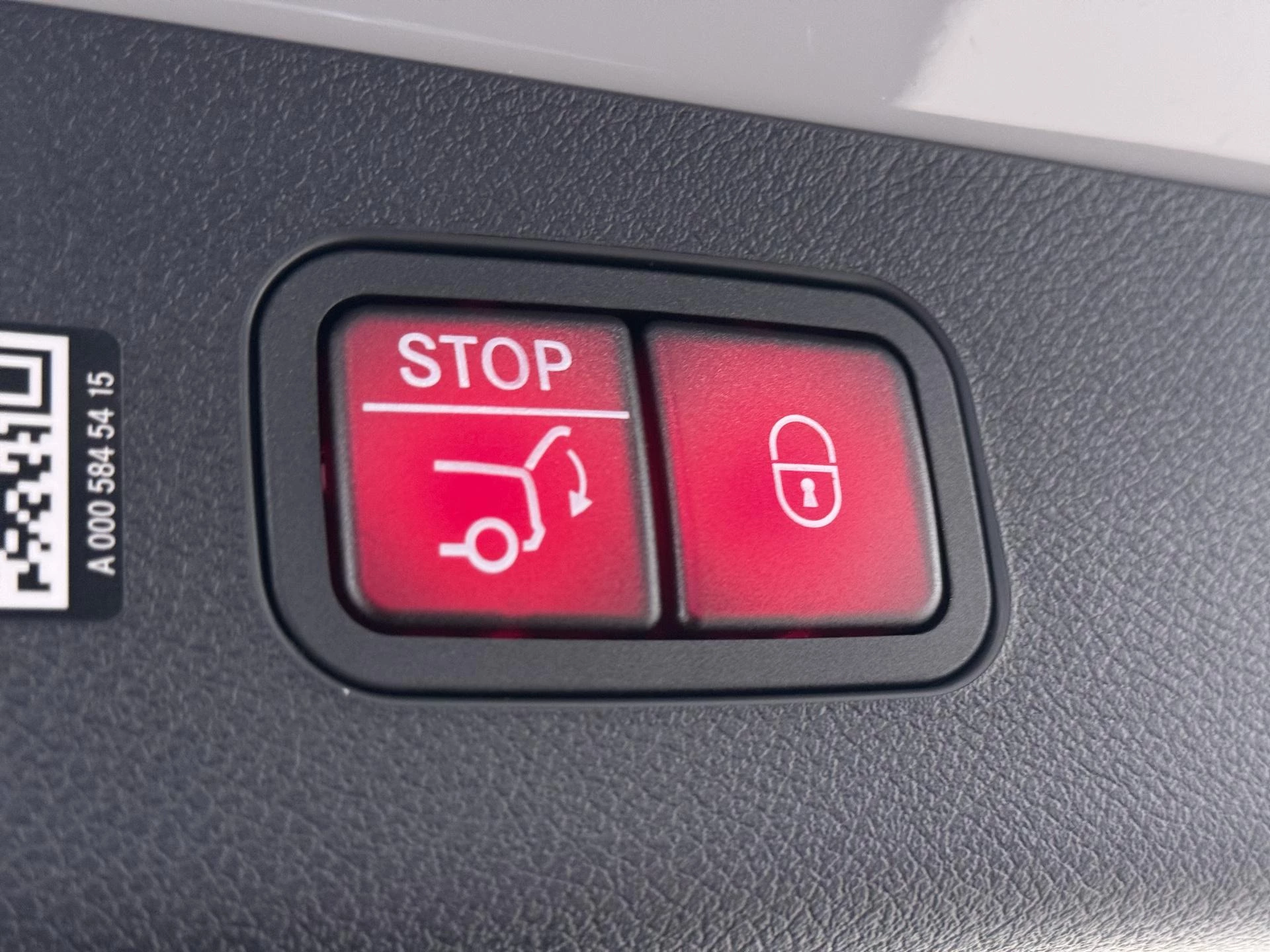 Mercedes-Benz-E-Klasse-image-30