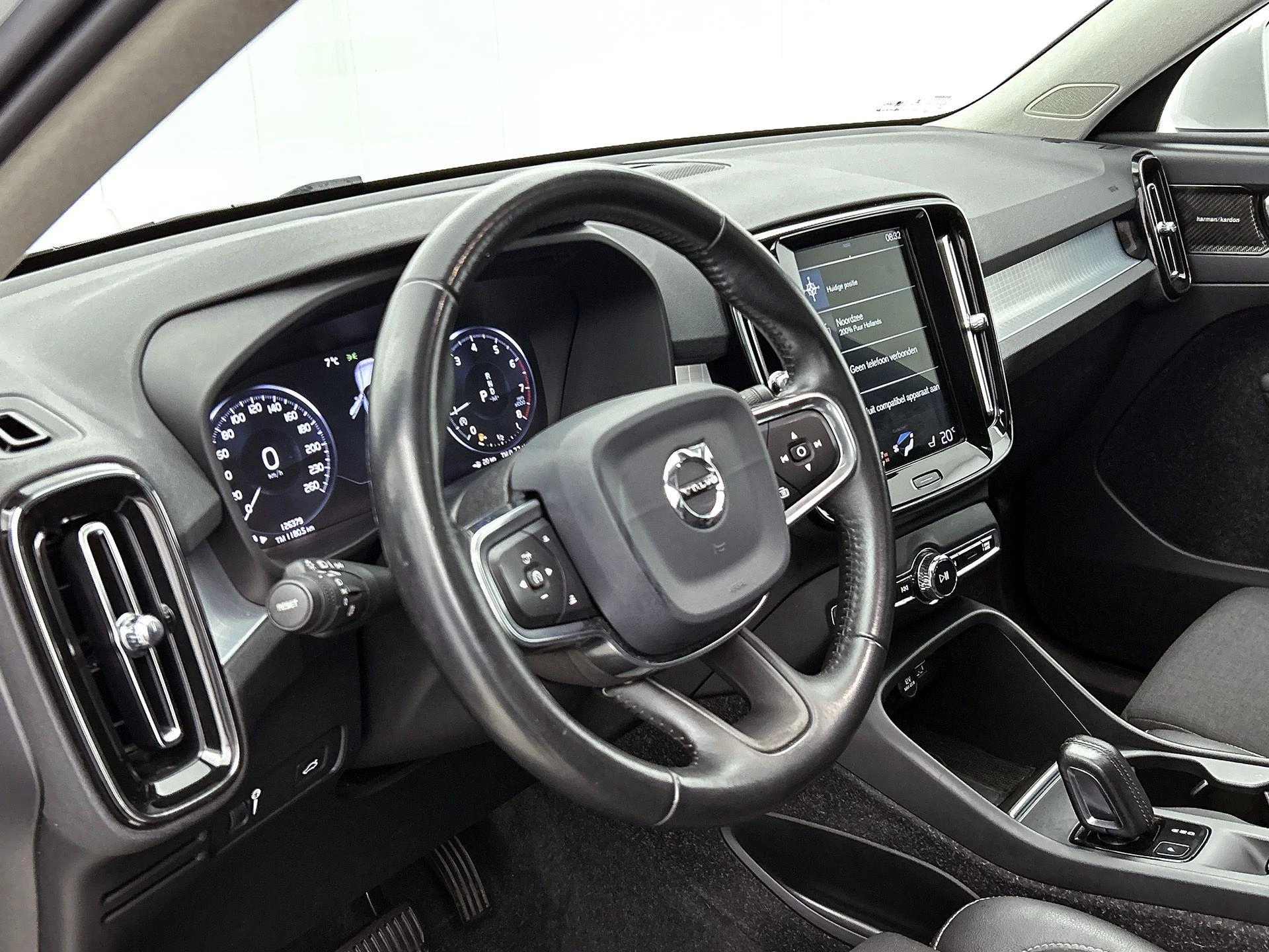 Volvo-XC40-image-29