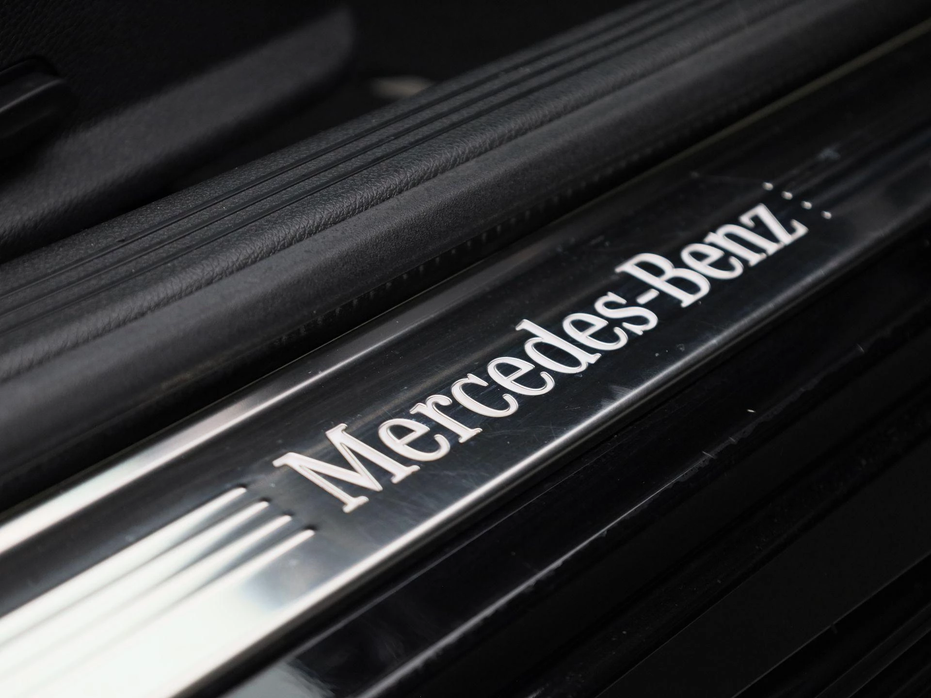 Mercedes-Benz-C-Klasse-image-37