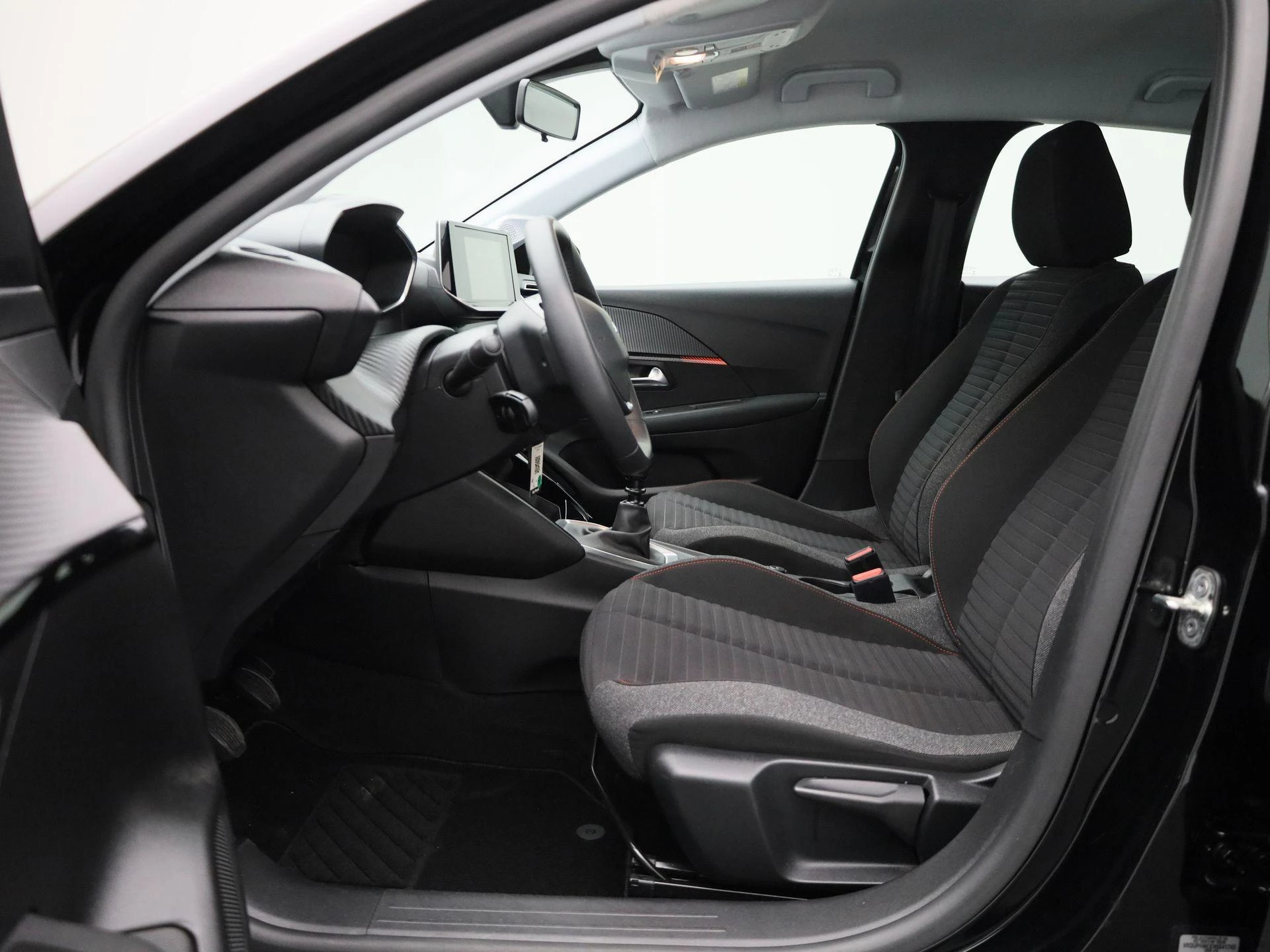 Peugeot-208-image-10