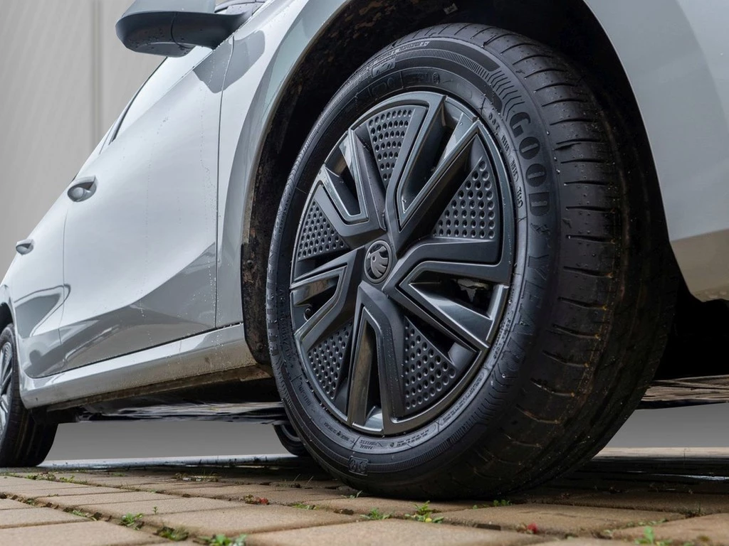 Škoda Fabia 1,0 TSI DSG Tour