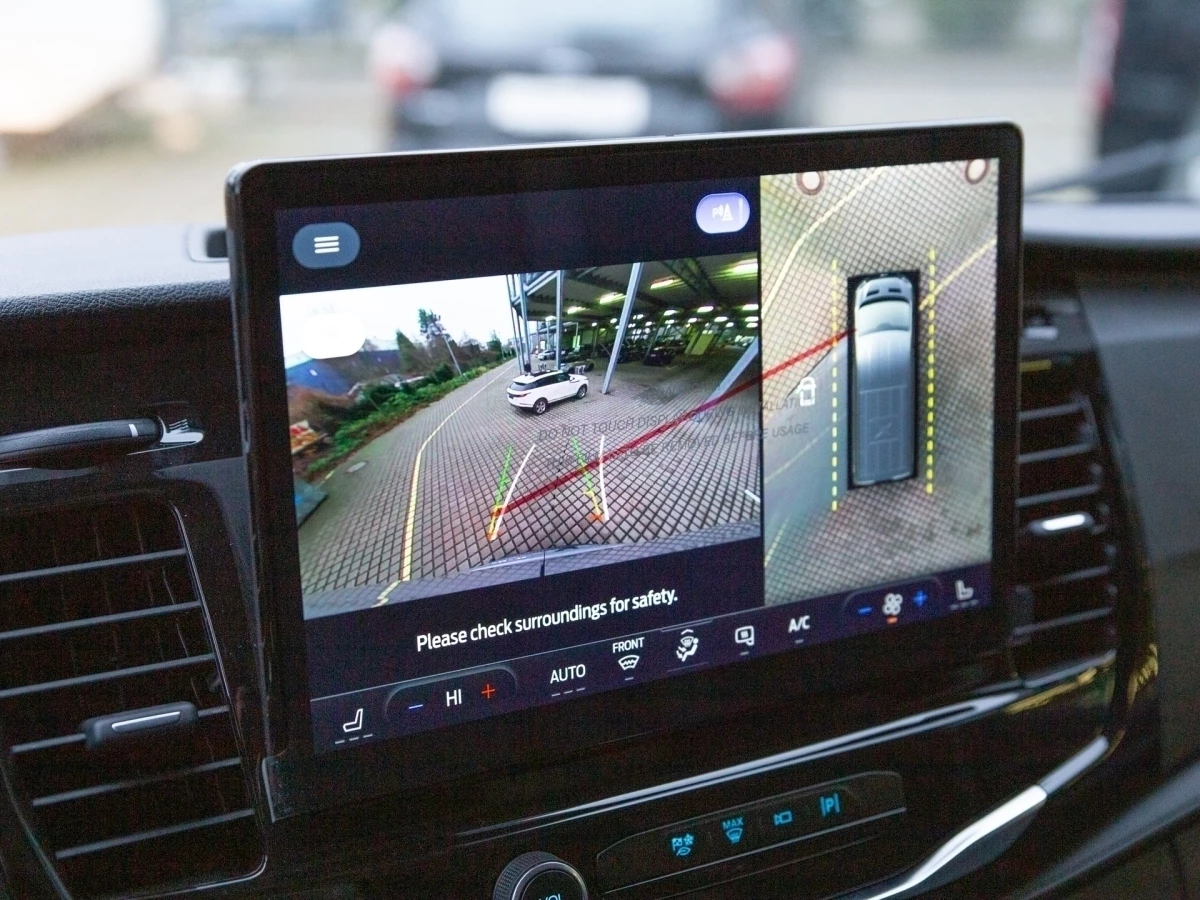 Ford-Transit-image-11