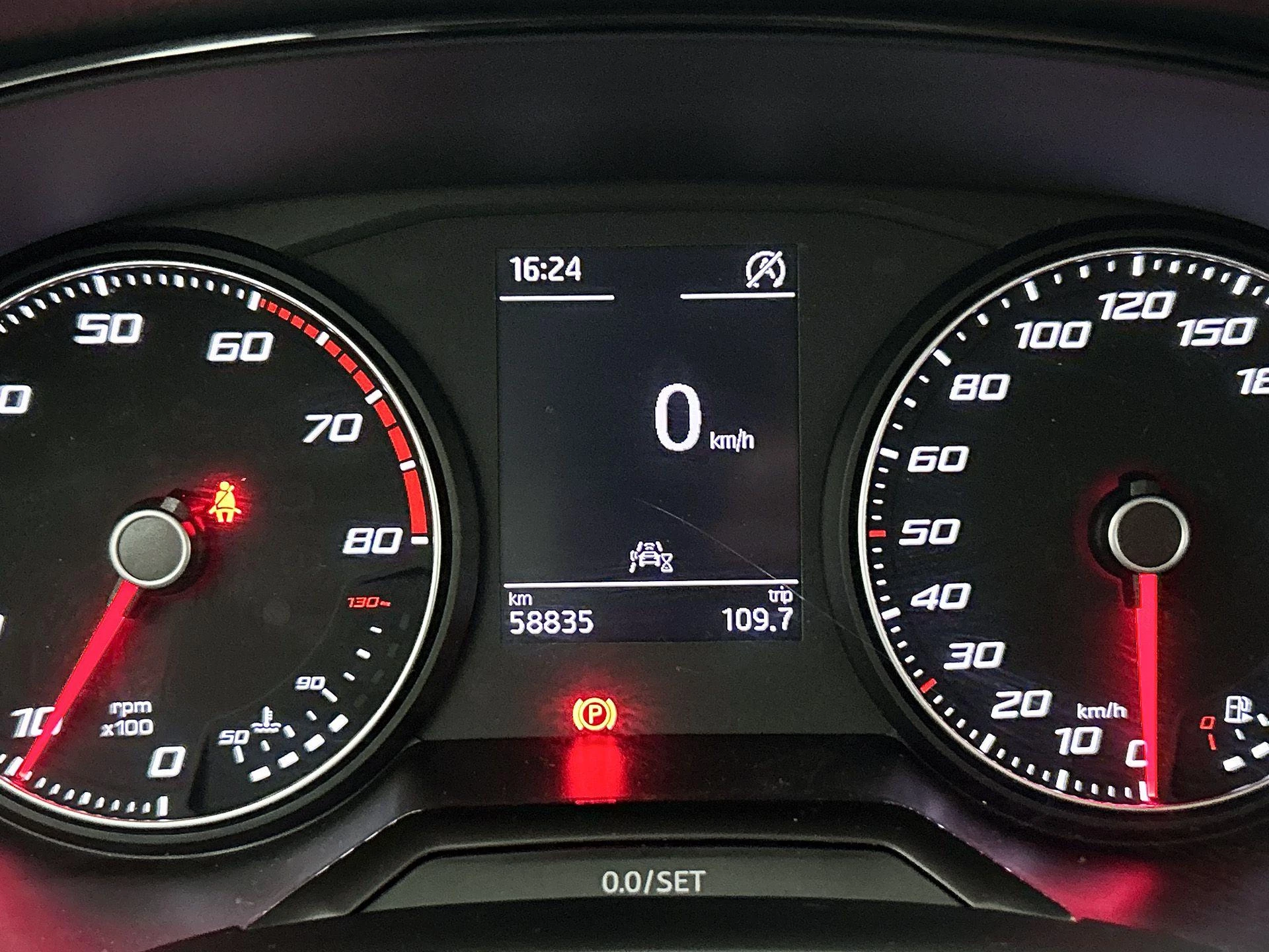 SEAT-Arona-image-8