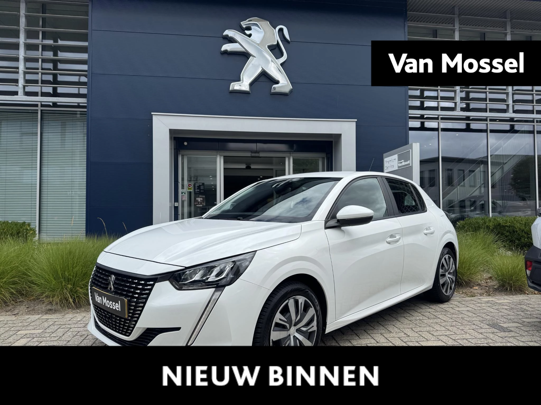 Peugeot-208-image-0