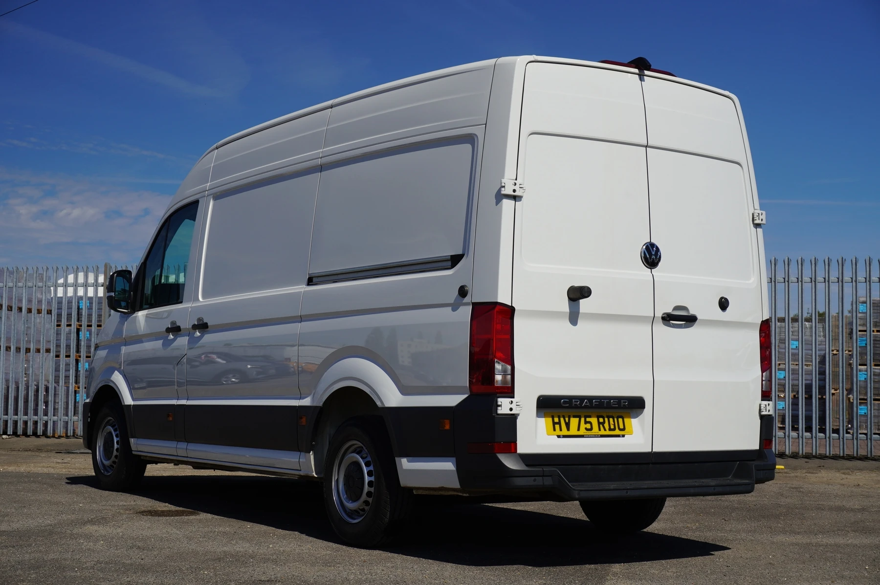 Volkswagen-Crafter-image-2