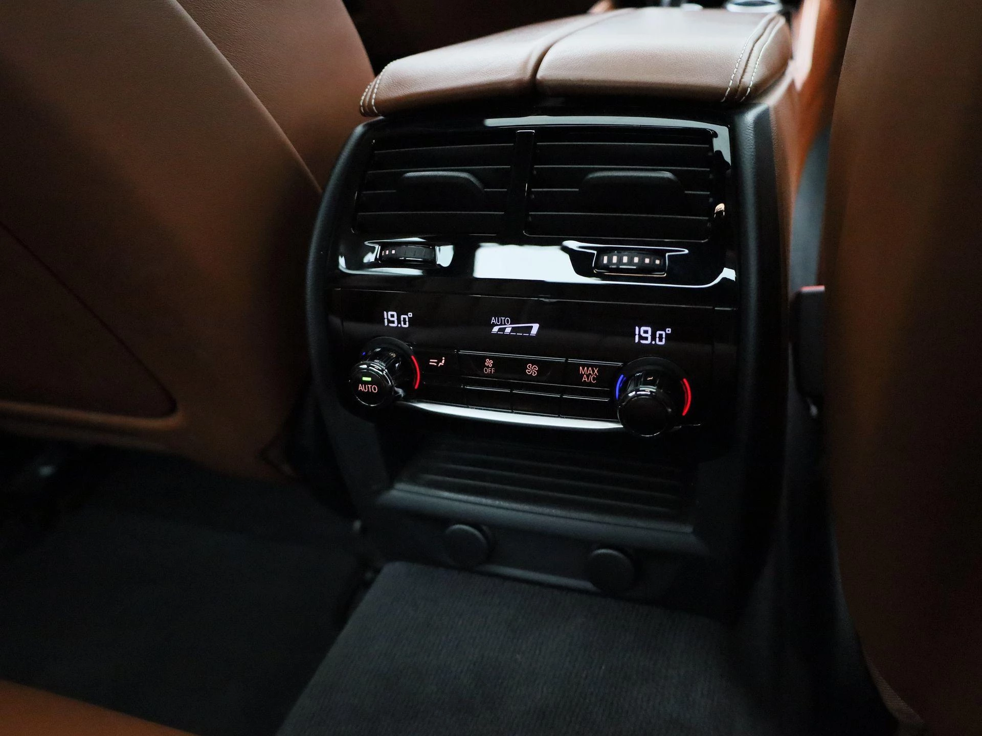 BMW 5 Serie M550i xDrive High Executive